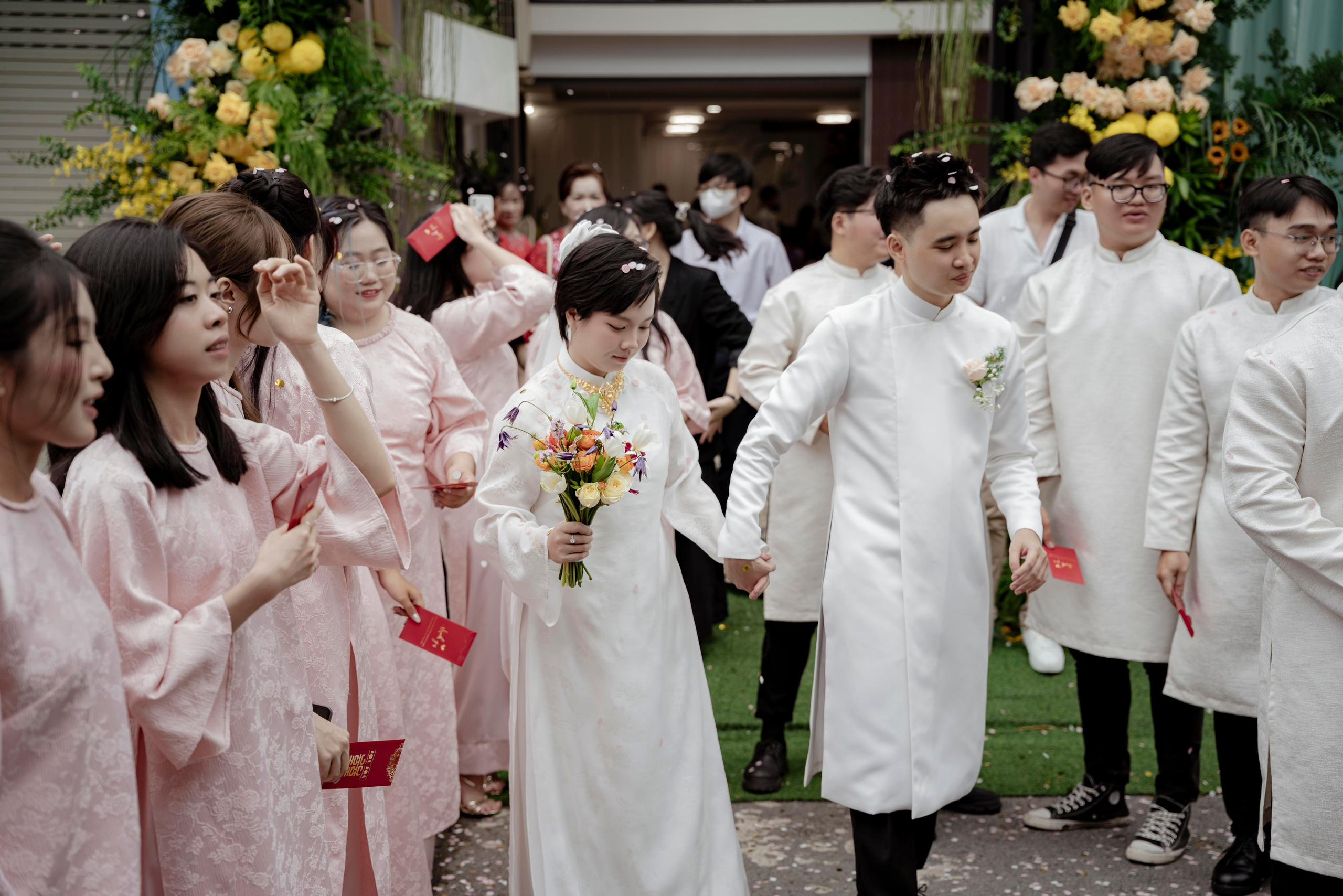 JOE & MIA. WEDDING PHOTOGRAPHER IN VIETNAM