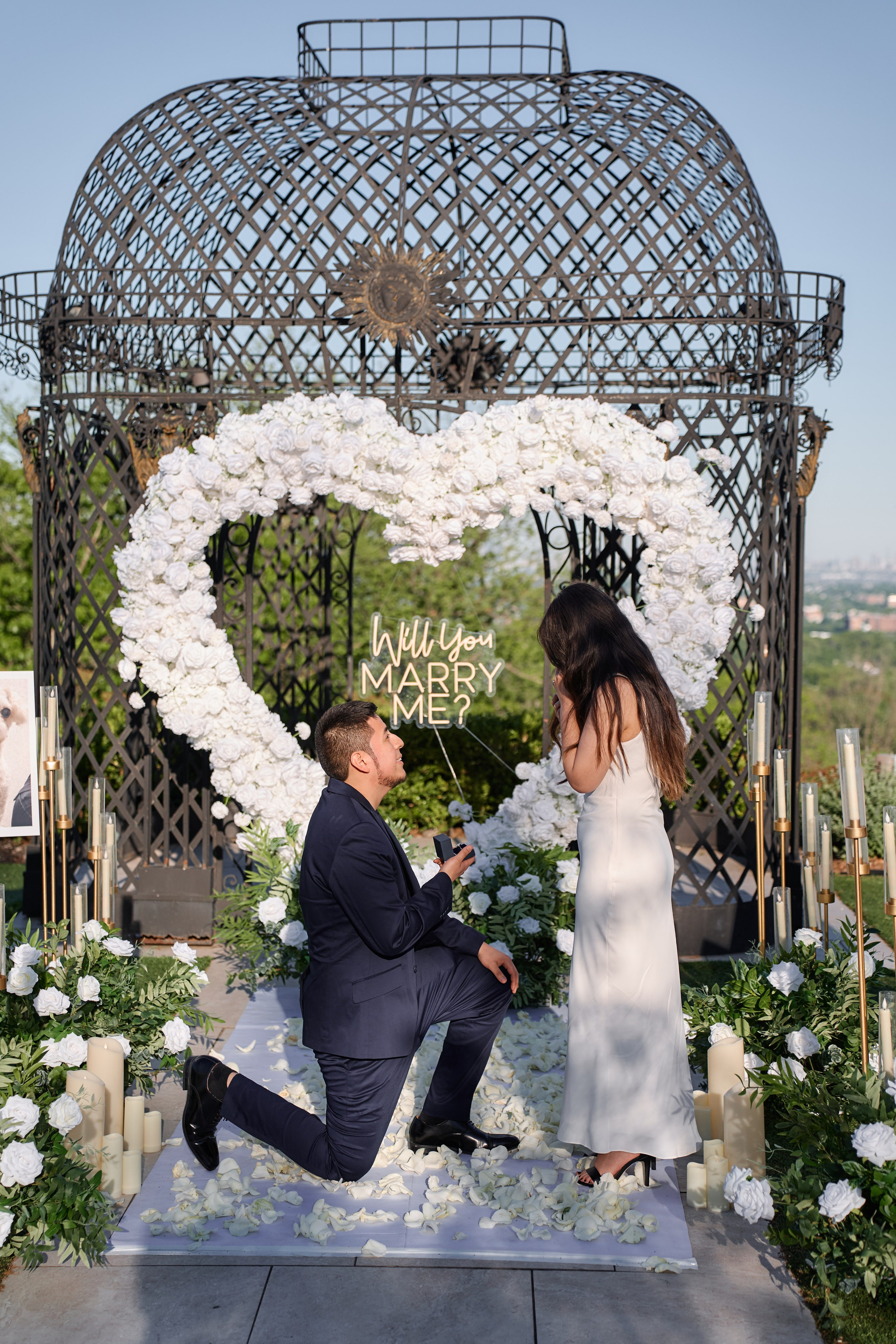 Surprise Proposal in New York. Professional Wedding and event photographer USA New York