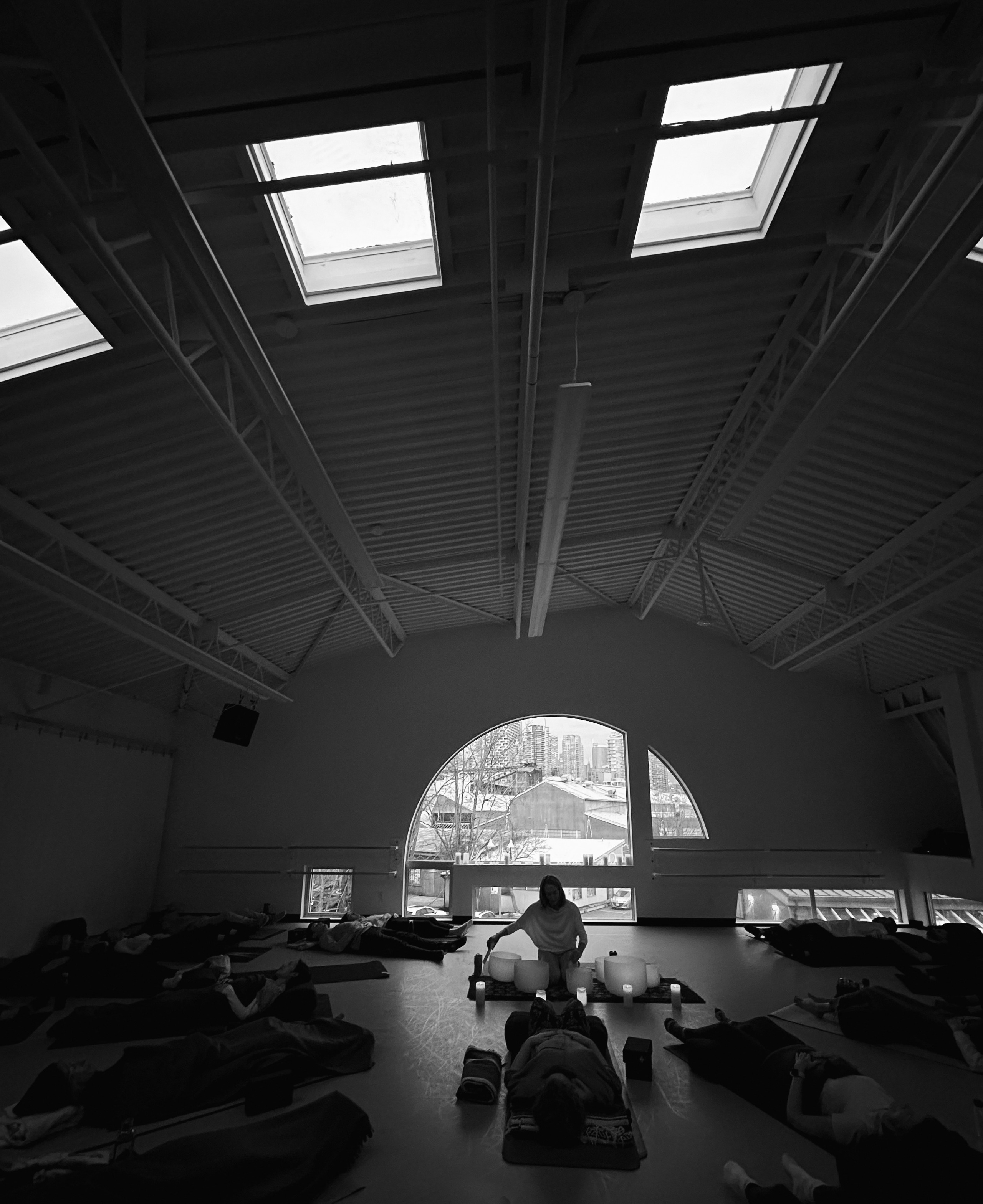 Tianne & Sound Bath. Yana Bobrova | Artistic Photography