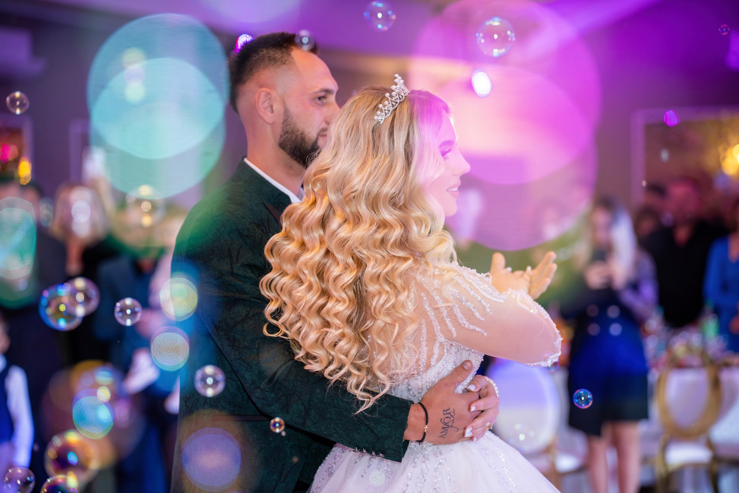 Mireasa în ziua nunții – emoție, eleganță și momente autentice | Fotograf nuntă