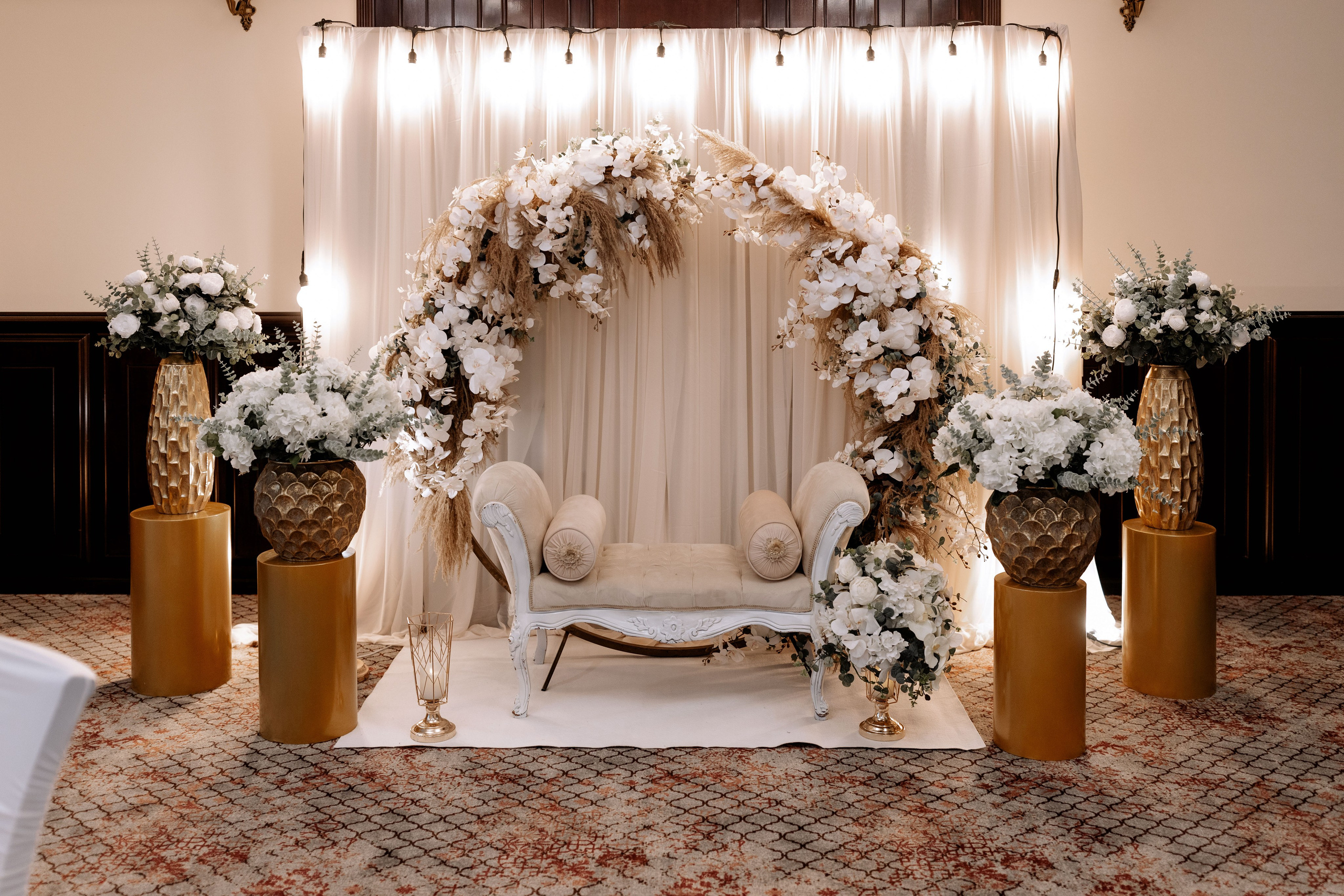 - Nunta Adrian & Mihaela – momente de neuitat  - Adrian și Mihaela 2022 – iubire și fericire  - Fotograf nunta Adrian & Mihaela – amintiri unice  - Nunta Adrian & Mihaela – ziua lor specială  - Fotograf profesionist Botoșani – Nunta Adrian & Mihaela  - Adrian și Mihaela 2022 – emoție și iubire-- Nunta Adrian & Mihaela – amintiri frumoase  - Fotografii nunta Adrian & Mihaela – momente pline de iubire  - Adrian și Mihaela 2022 – nunta lor de poveste  - Fotograf profesionist Botoșani – Nunta Adrian & Mihaela  - Nunta Adrian & Mihaela – o zi de neuitat-- Fotograf profesionist nuntă și botez în Botoșani, Iași, Suceava – Alin Chirilă  - Ședință foto de familie, evenimente și cuplu – fotograf Alin Chirilă  - Servicii foto-video pentru nunți, botezuri și cununii în Moldova  - Amintiri vizuale pline de emoție – fotograf evenimente Botoșani, Iași  - Album foto nuntă – Alinofotostudio, imagini de poveste  - Fotograf cununie civilă și religioasă – stil natural și elegant  - Fotografie artistică pentru evenimente speciale – Alin Chirilă