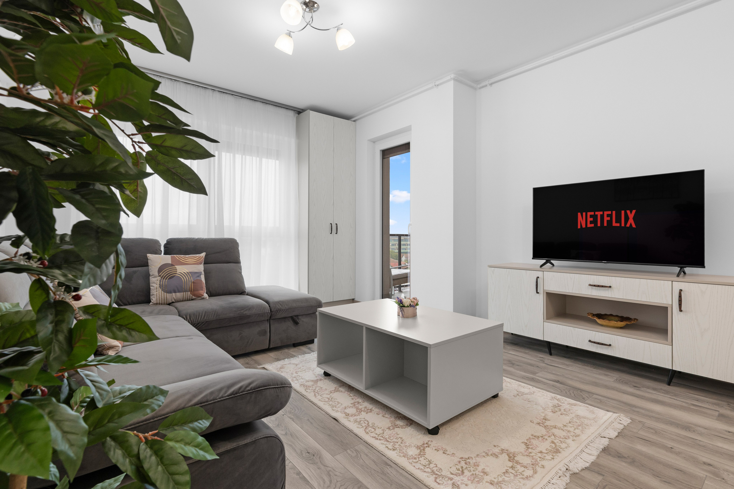 INTERIOR - REALESTATE. Samuel Ciobanu