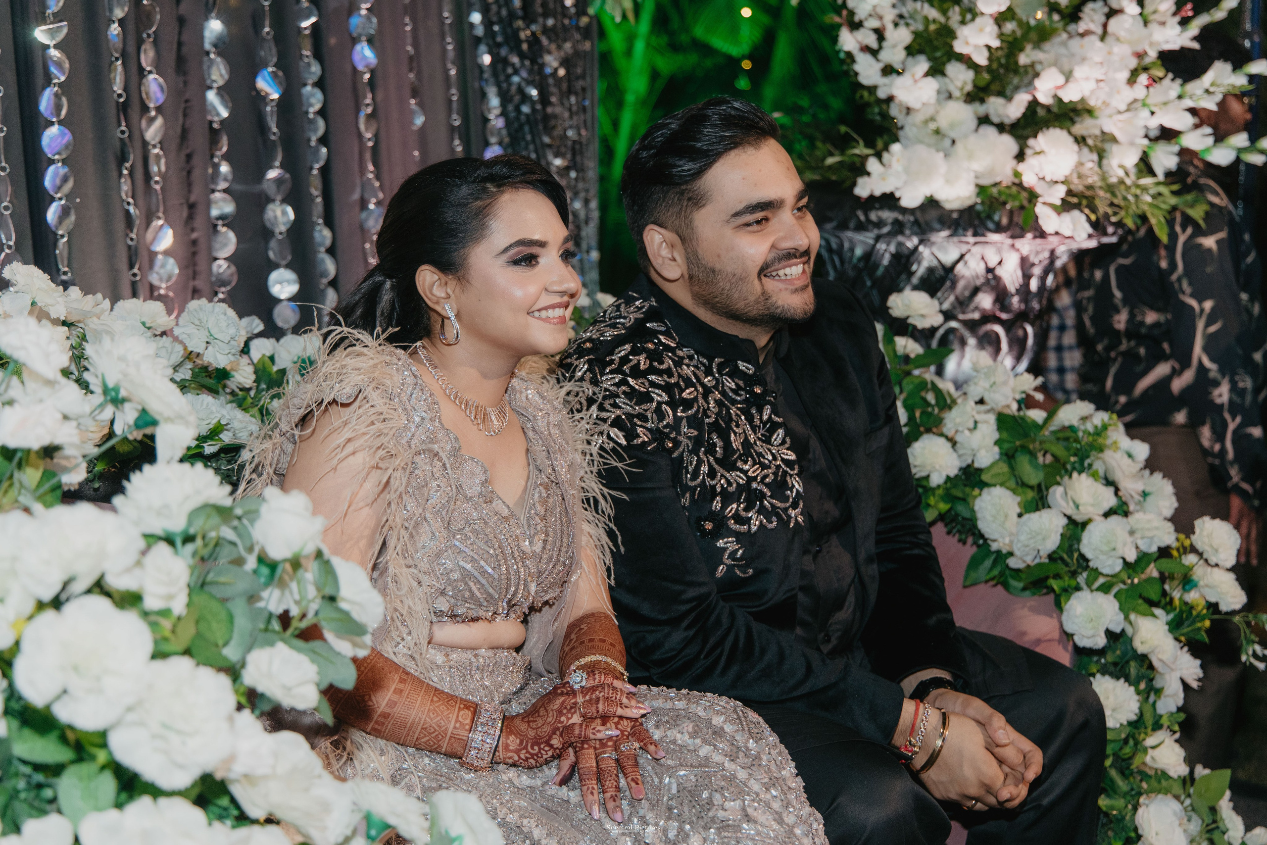 #ADIकीAESHहै