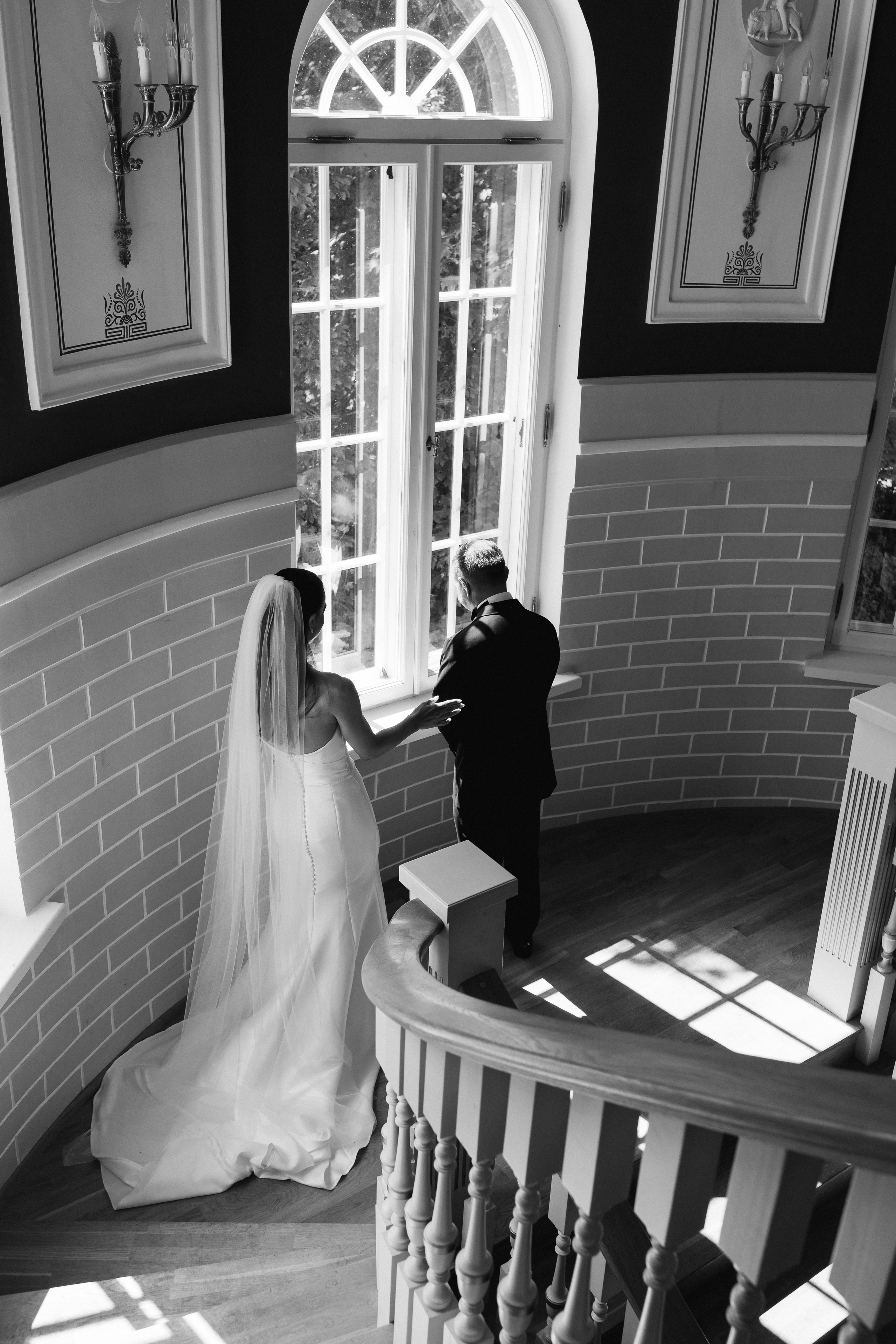 D&S. Victoria Olonen – Cinematic Portrait Artist | Helsinki & Europe