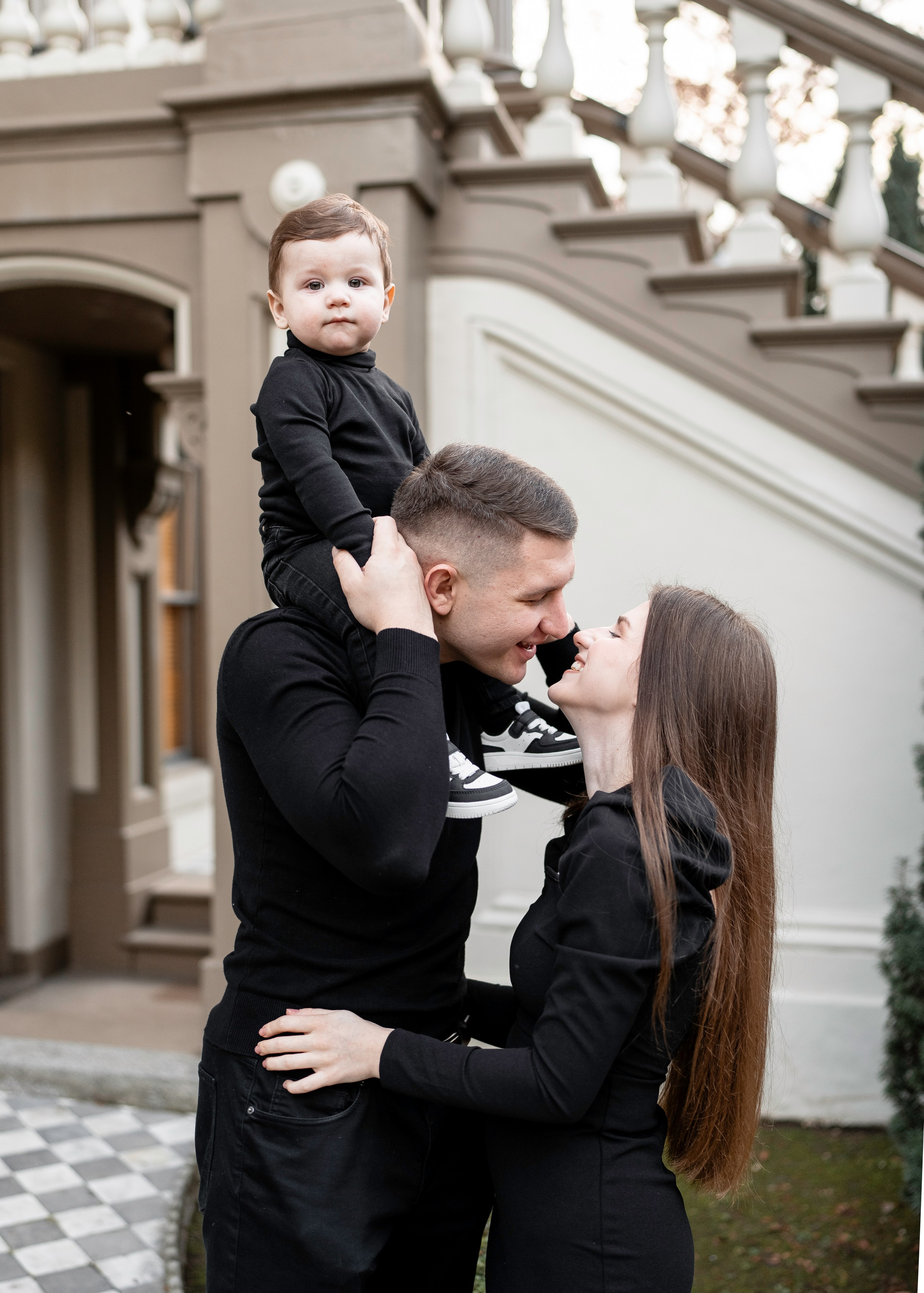 Artem, Nadia & Elisha. Family photographer in Sacramento | Sofia Pavenko