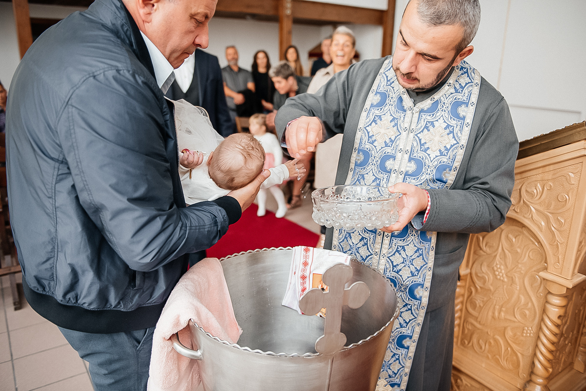 Newbornfotograf Neu-Ulm, Taufe Fotograf Ulm, Familienfotograf Ulm. Newbornfotograf Kinderfotograf Ulm Familienfotograf Anastasia Neu-Ulm