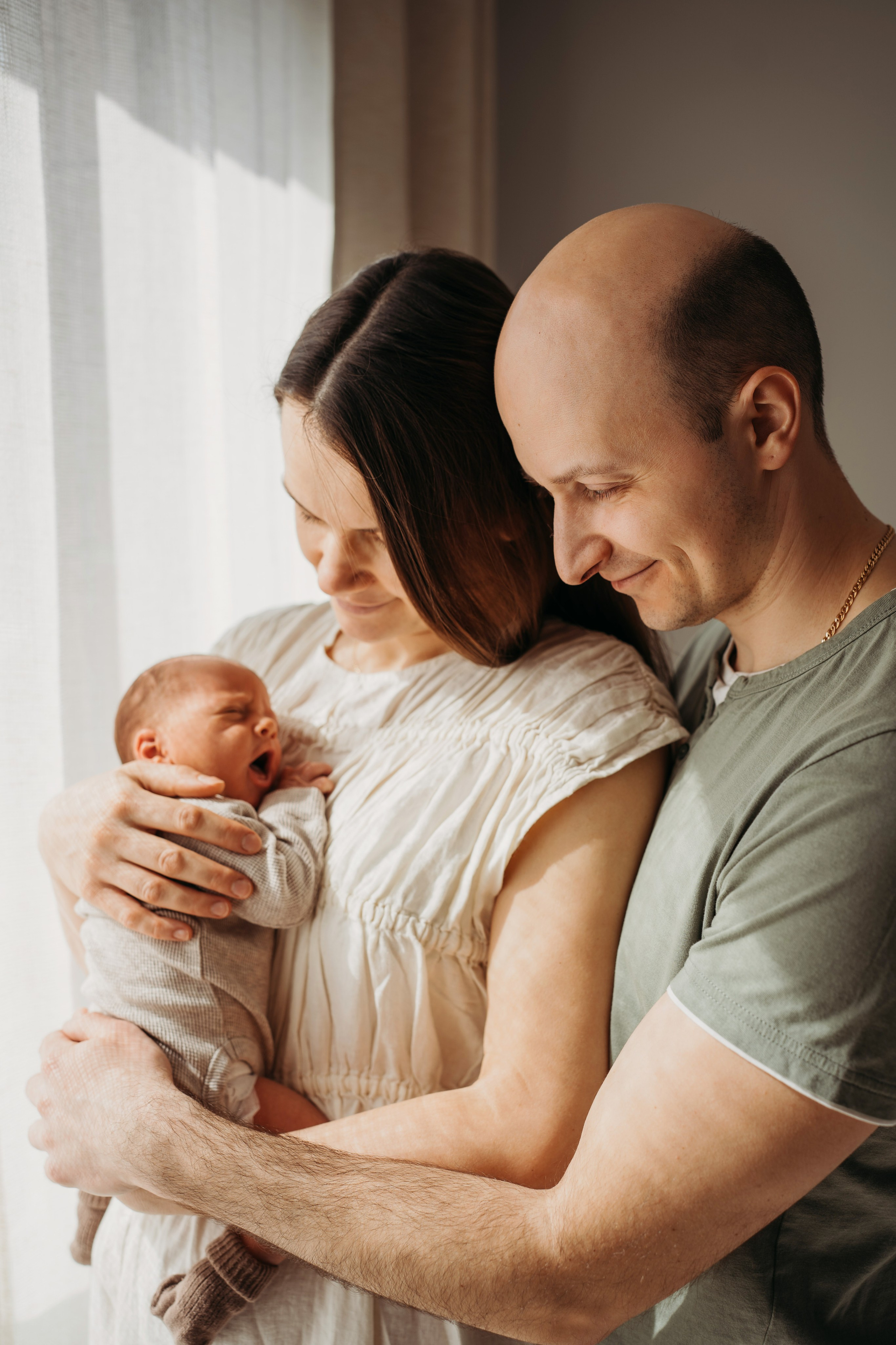 Лео и Соня (10 дней и 5 лет). Фотограф новорожденных и детей первого года Евгения Михалькевич