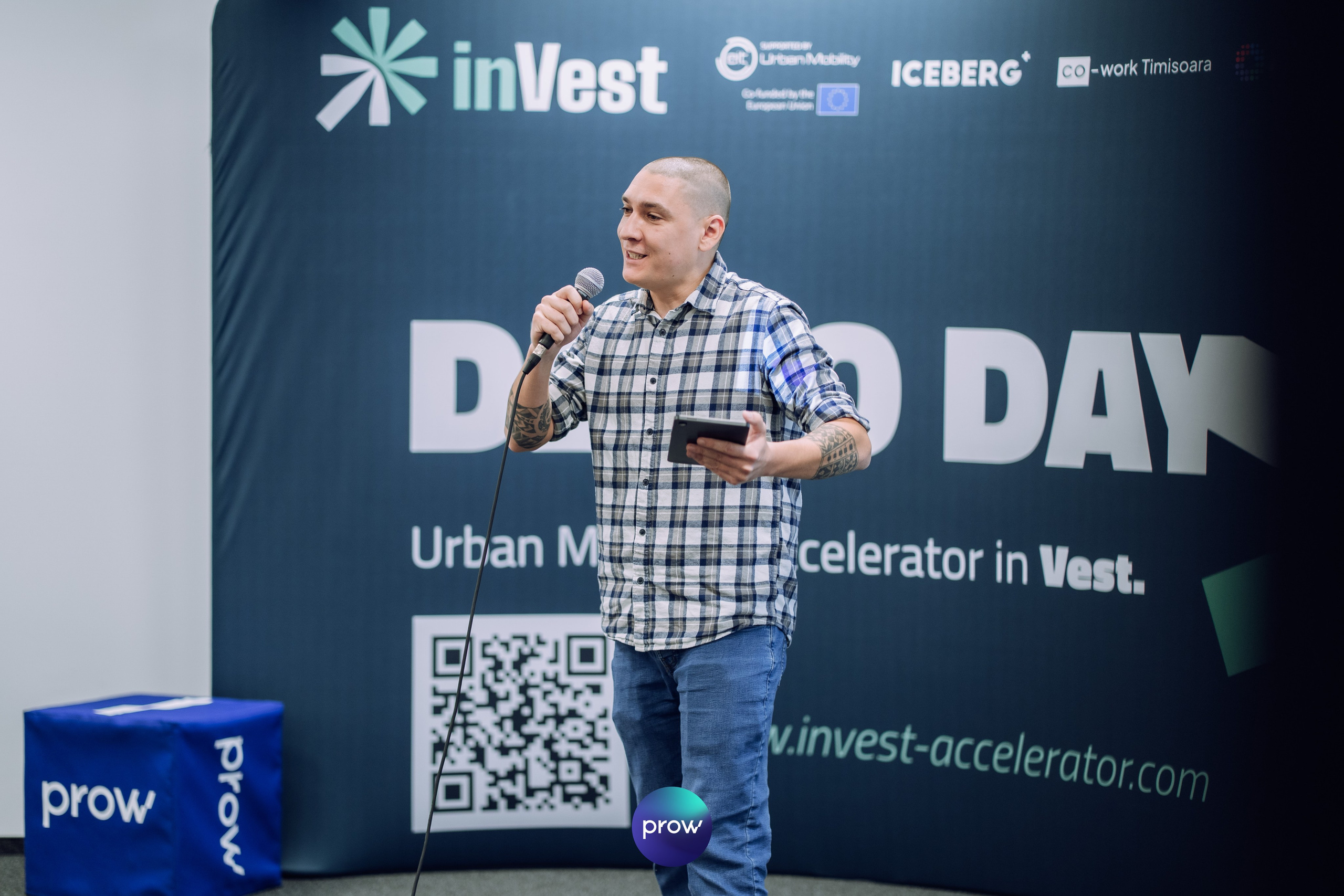 InVest DemoDay @ Cowork. Cozac Cristian Photographer