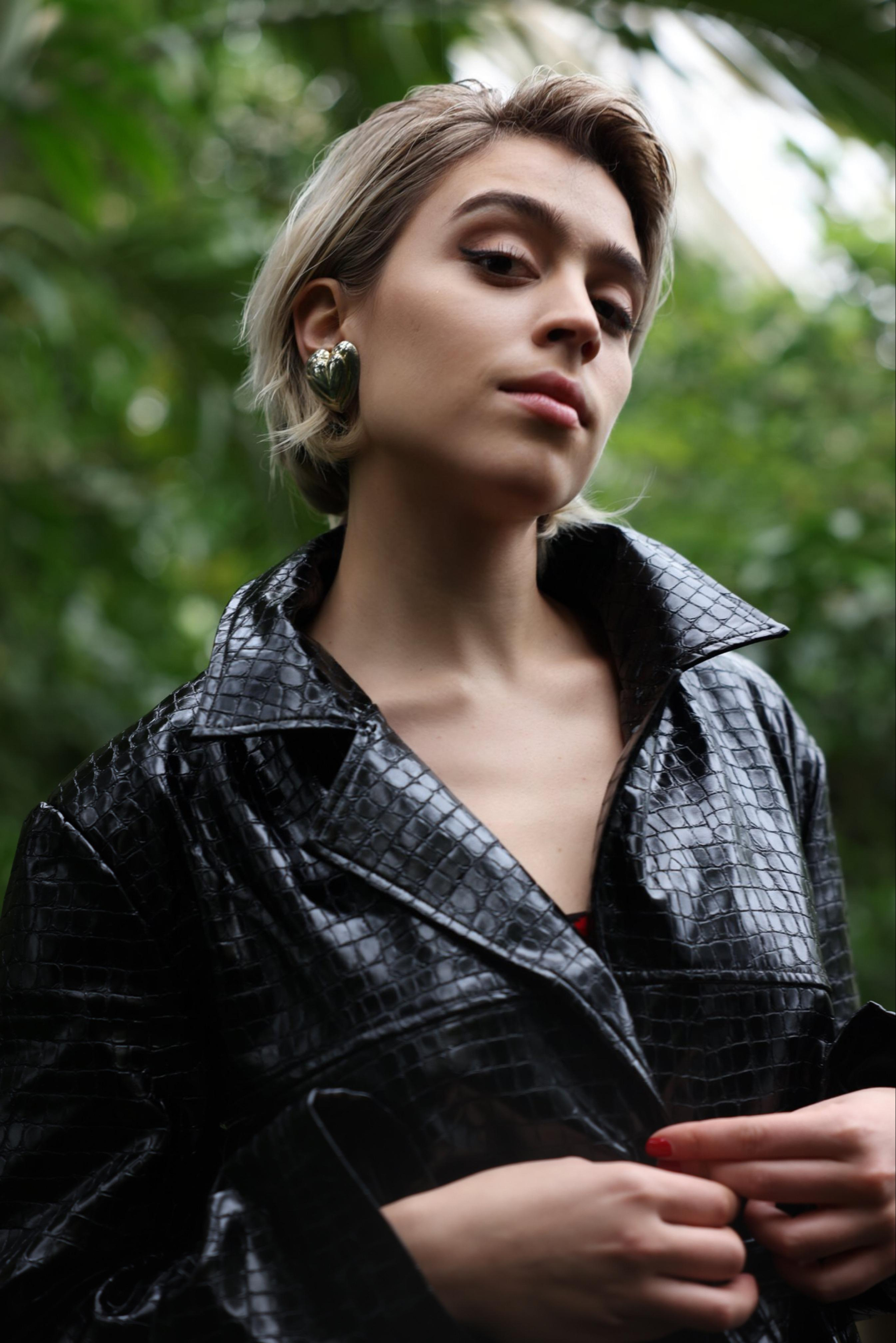 SONIA. Portrait and lifestyle photographer