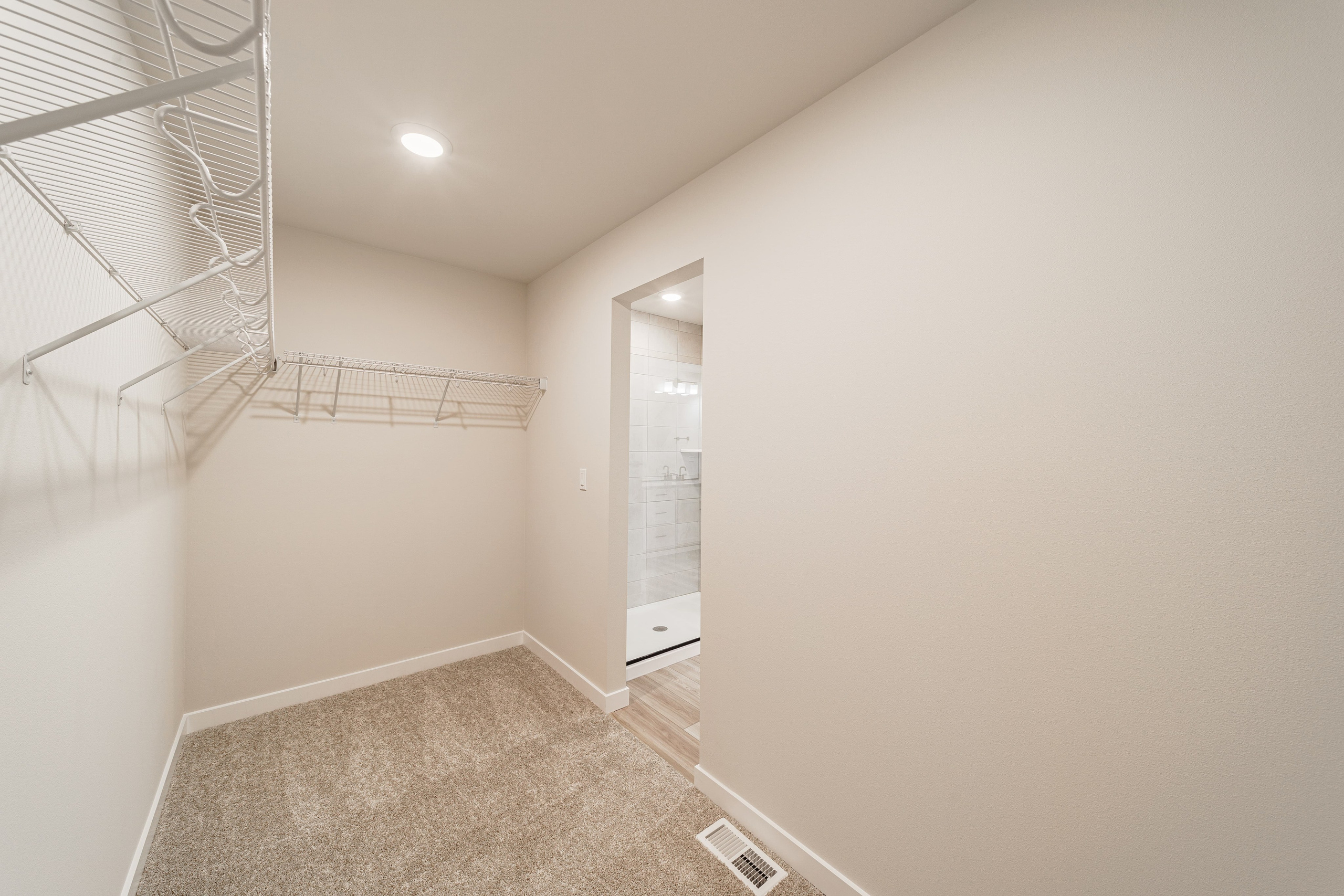 Real Estate photography. Washington state. EVAN ARISTOV WEDDING PHOTOGRAPHY — Seattle Wedding Photographer