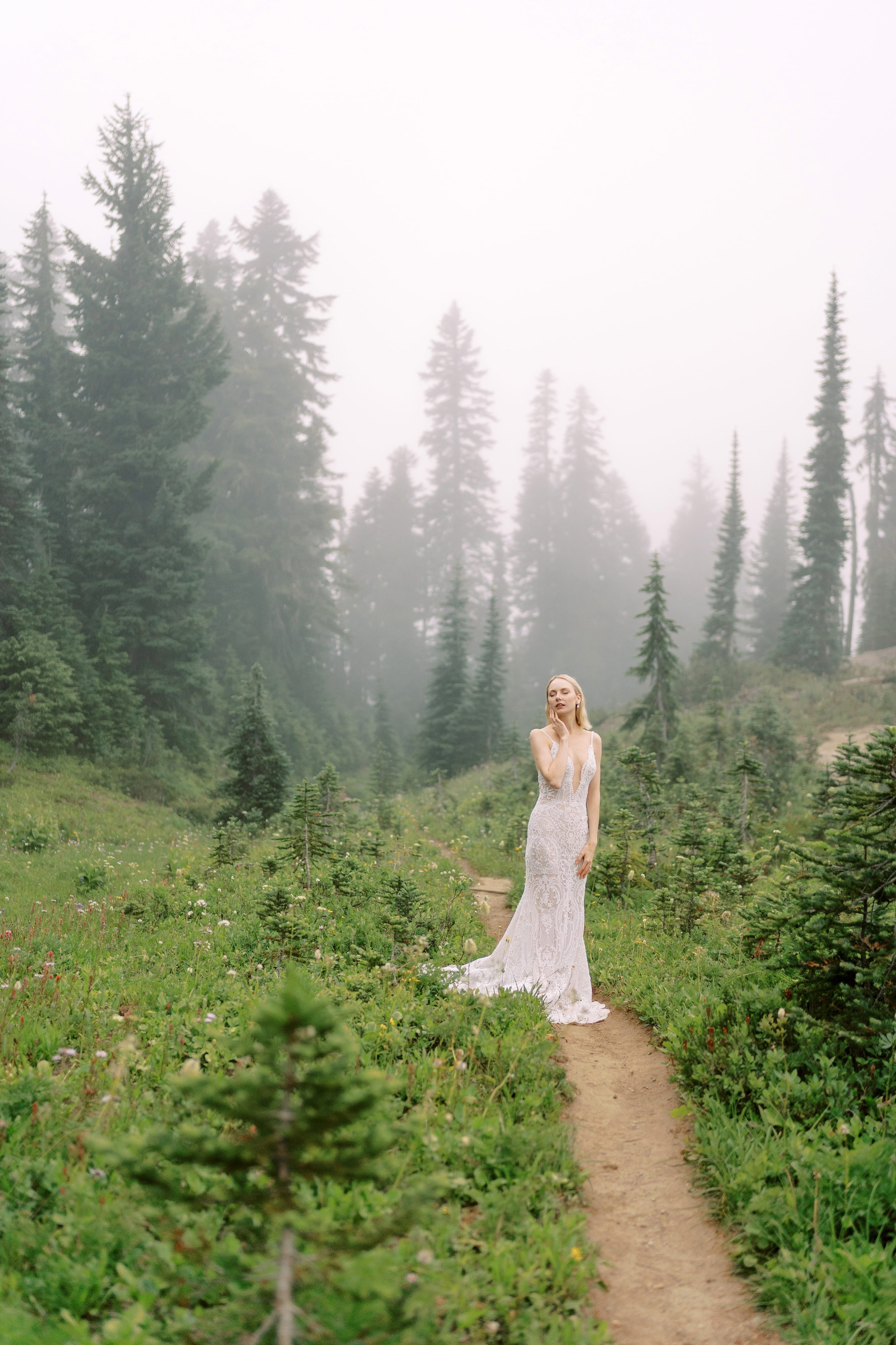 Rachel & Ryan Wedding photoshoot. August 2024. Little Tipsoo Lake, WA Day 2. EVAN ARISTOV WEDDING PHOTOGRAPHY — Seattle Wedding Photographer