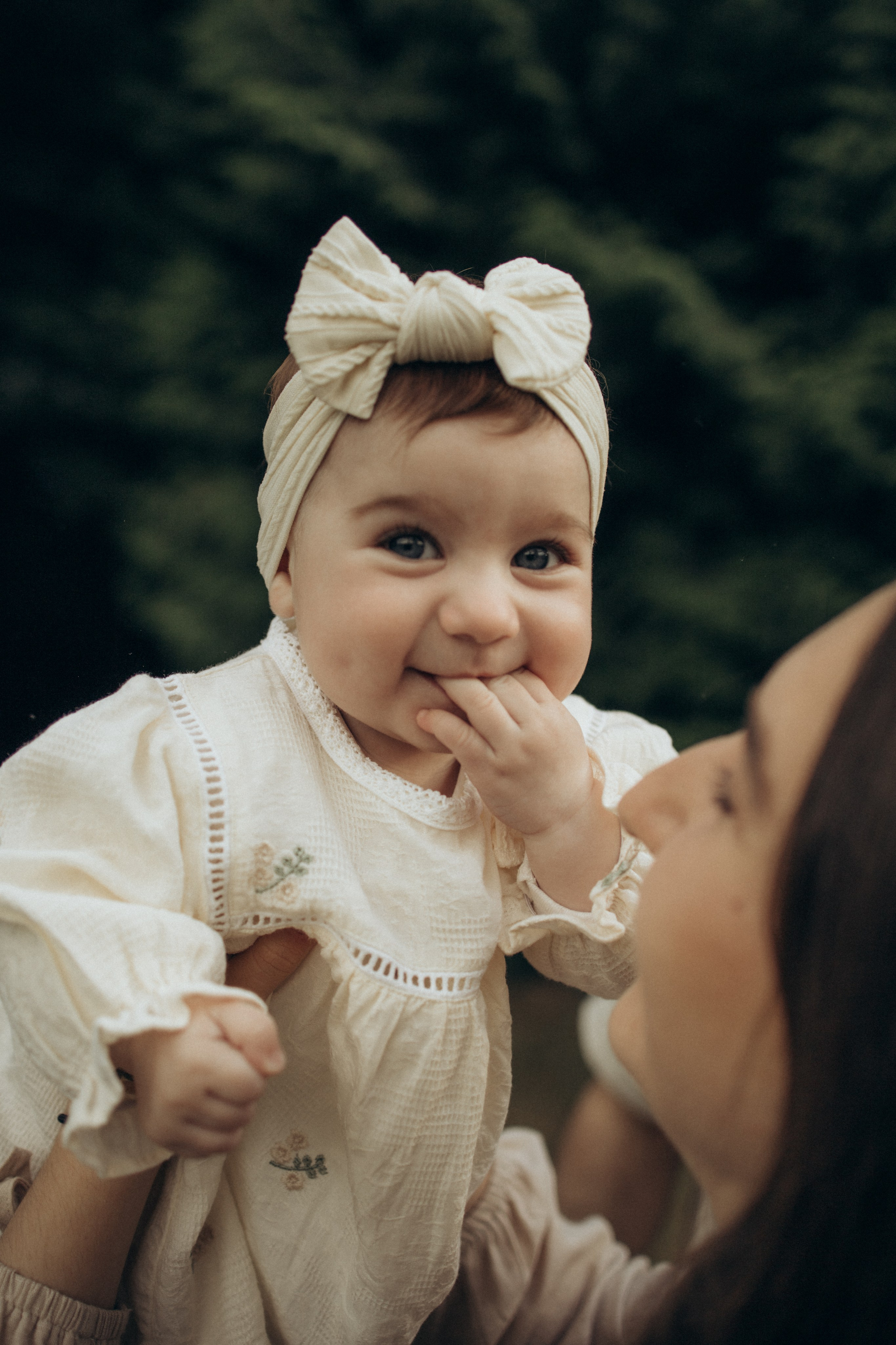 Pergola gardens. Photographer in Milton Keynes, Northampton & London — Wedding, Family & Portrait Photography