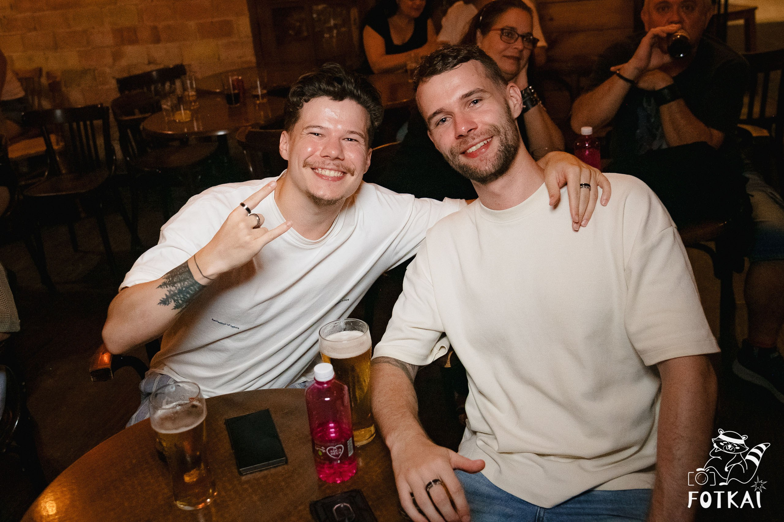 Santi Campillo en El Paso Rock Bar Torrevieja: Reportaje fotográfico 30.08.25 | FOTKAI