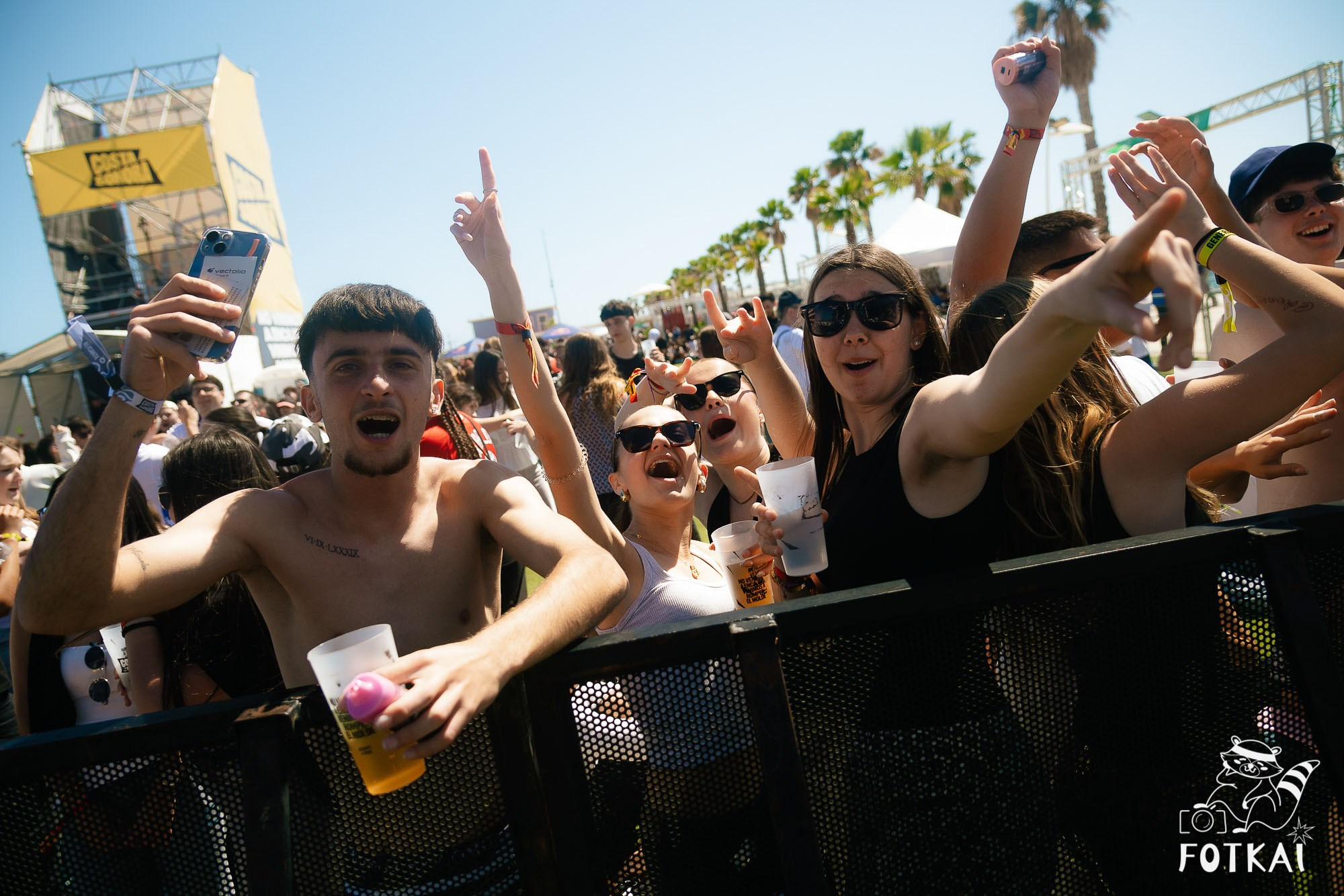 Fotos Costa Sonora 2026 Alicante Día 2 — busca tu foto y encuentra amigos del festival | FOTKAI