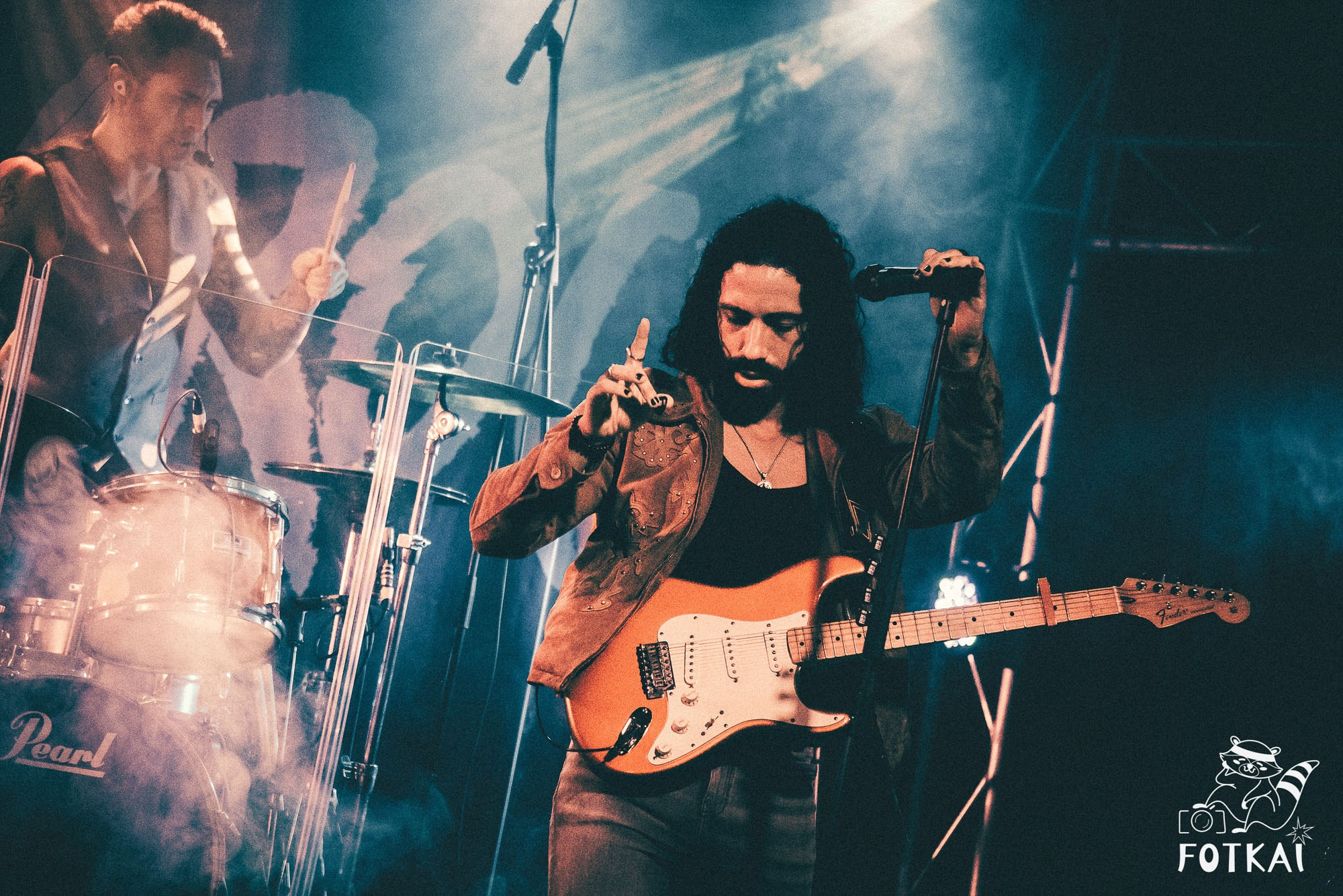 DENISDENIS — reportaje fotográfico del concierto en la Sala Marearock (Alicante) | FOTKAI