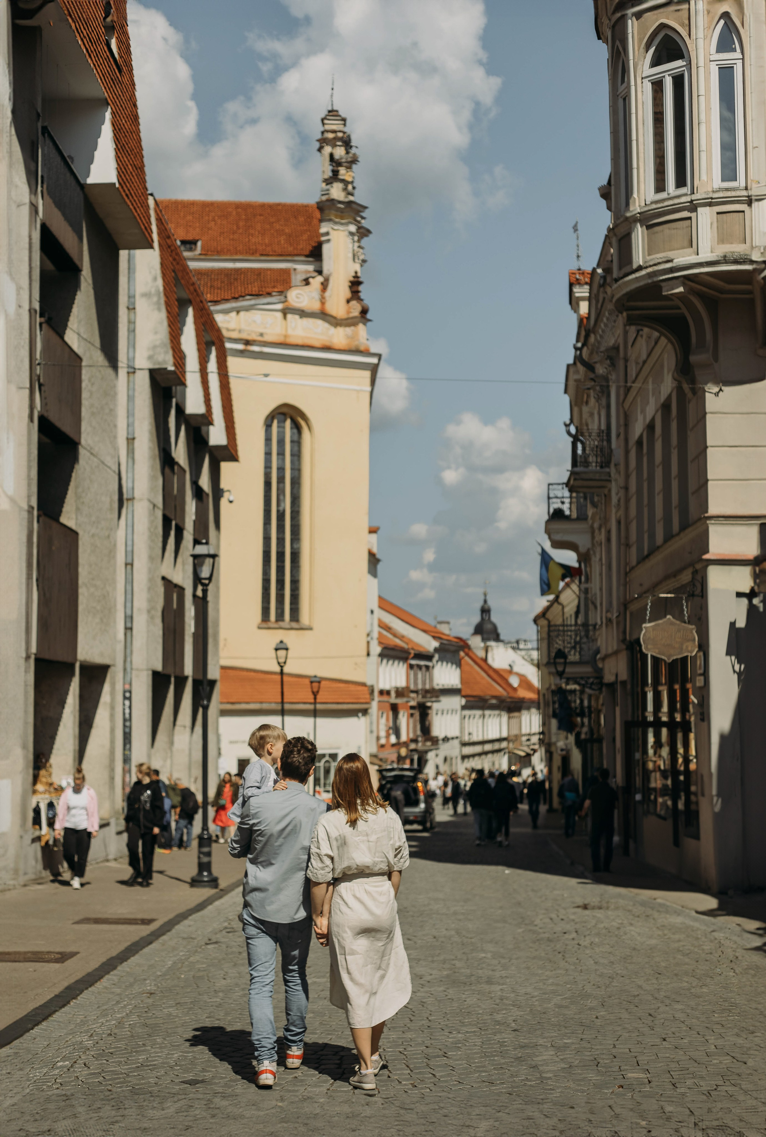 Семейная прогулка по старому городу в Вильнюсе. Семейный и детский фотограф в Вильнюсе Светлана Наумова