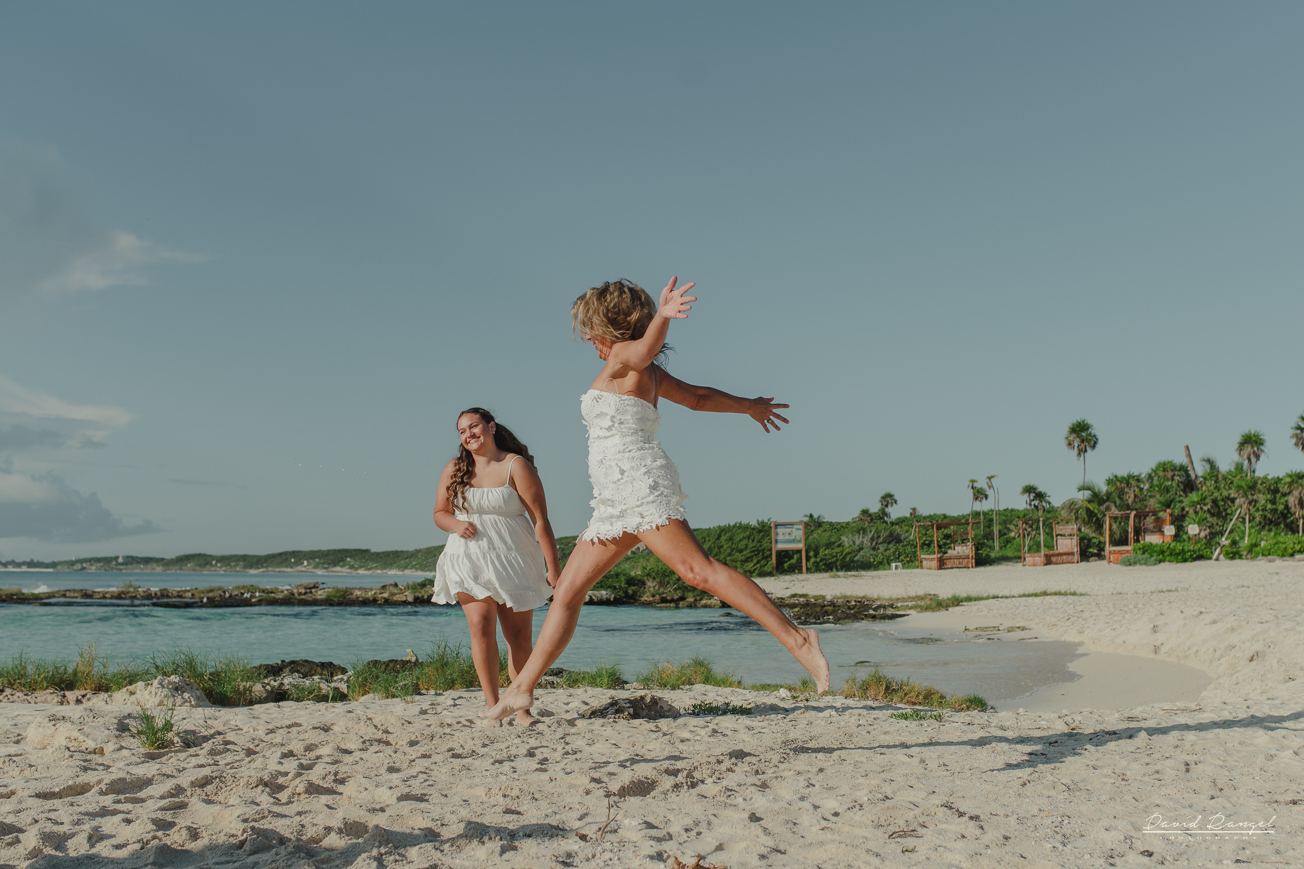 Family & Life Style Portfolio. Destination wedding photographer based in Cancun and Riviera Maya with service worldwide