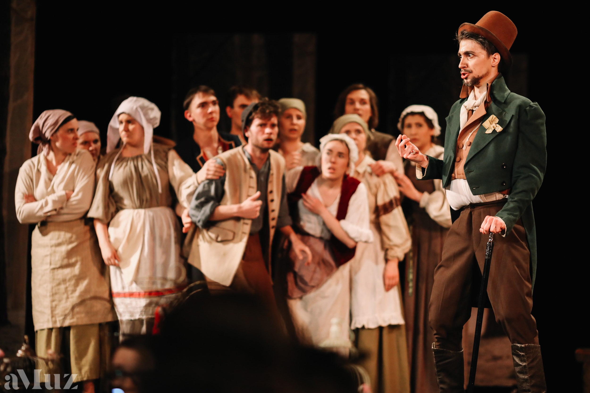 Opera Łąkowa. Fotograf Ślubny Warszawa - Sesje Biznesowe Rodzinne Eventy