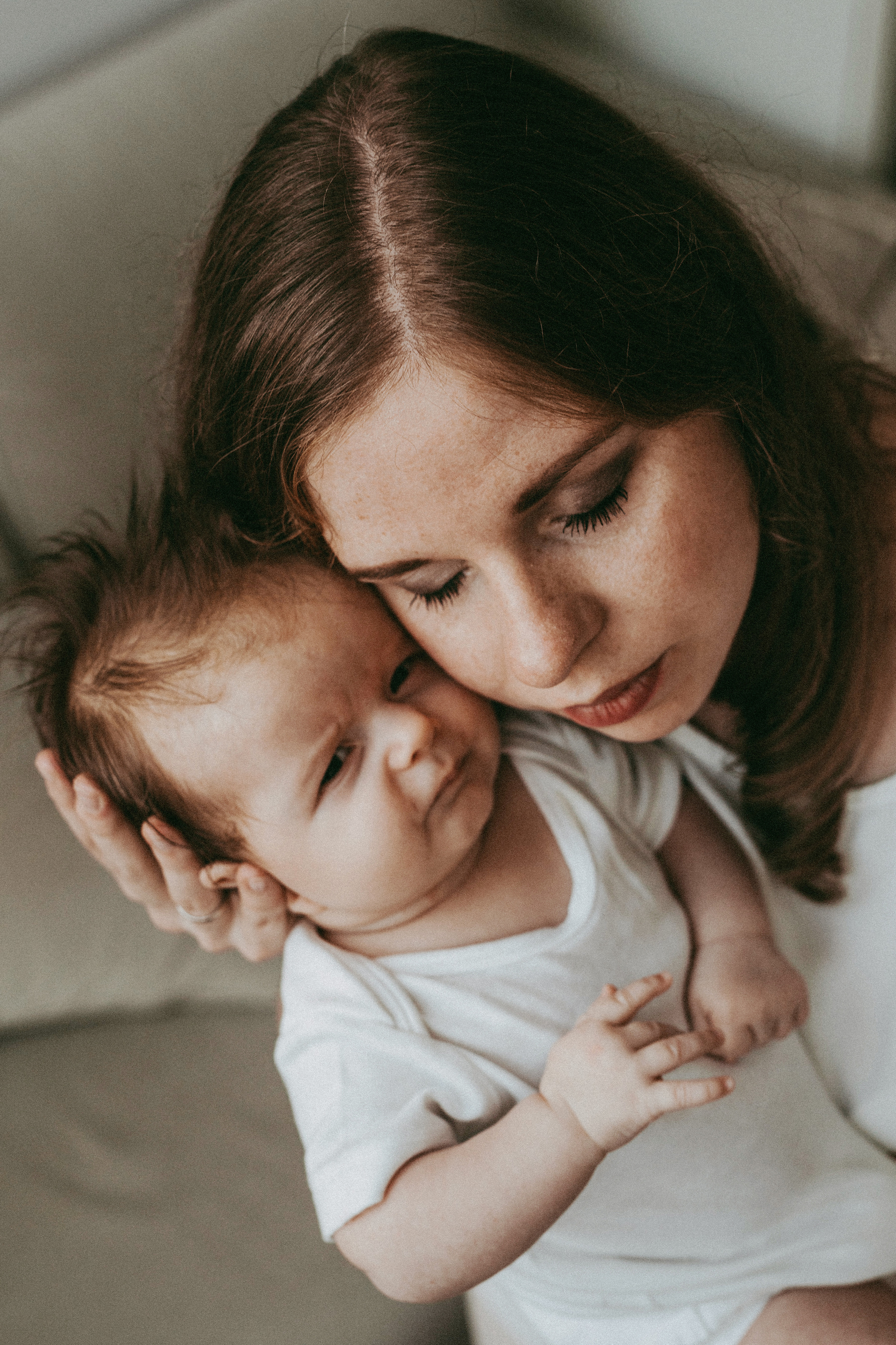 Аня и Эмилия (2 месяца и 2 годика). Фотограф новорожденных и детей первого года Евгения Михалькевич