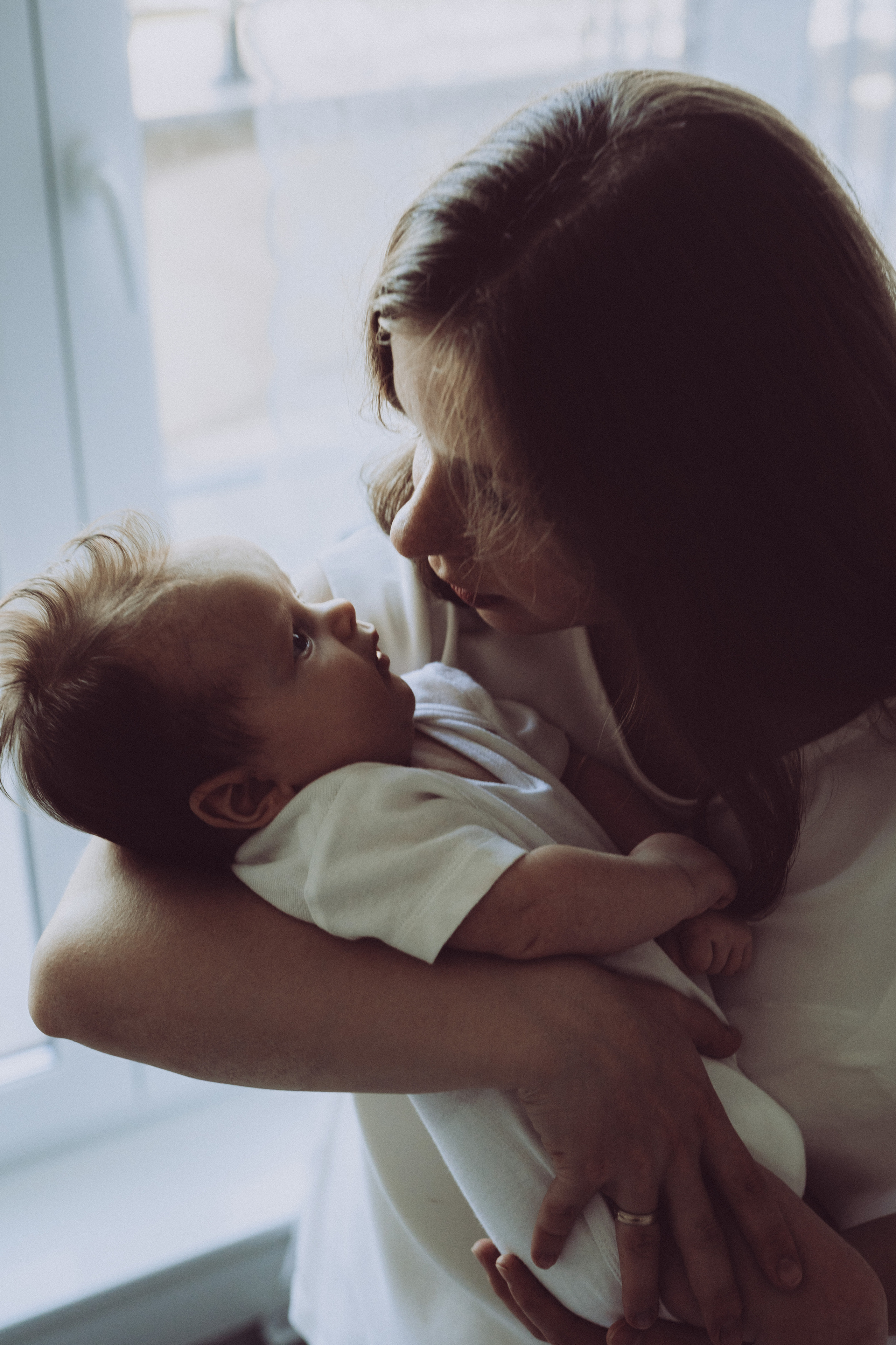 Аня и Эмилия (2 месяца и 2 годика). Фотограф новорожденных и детей первого года Евгения Михалькевич