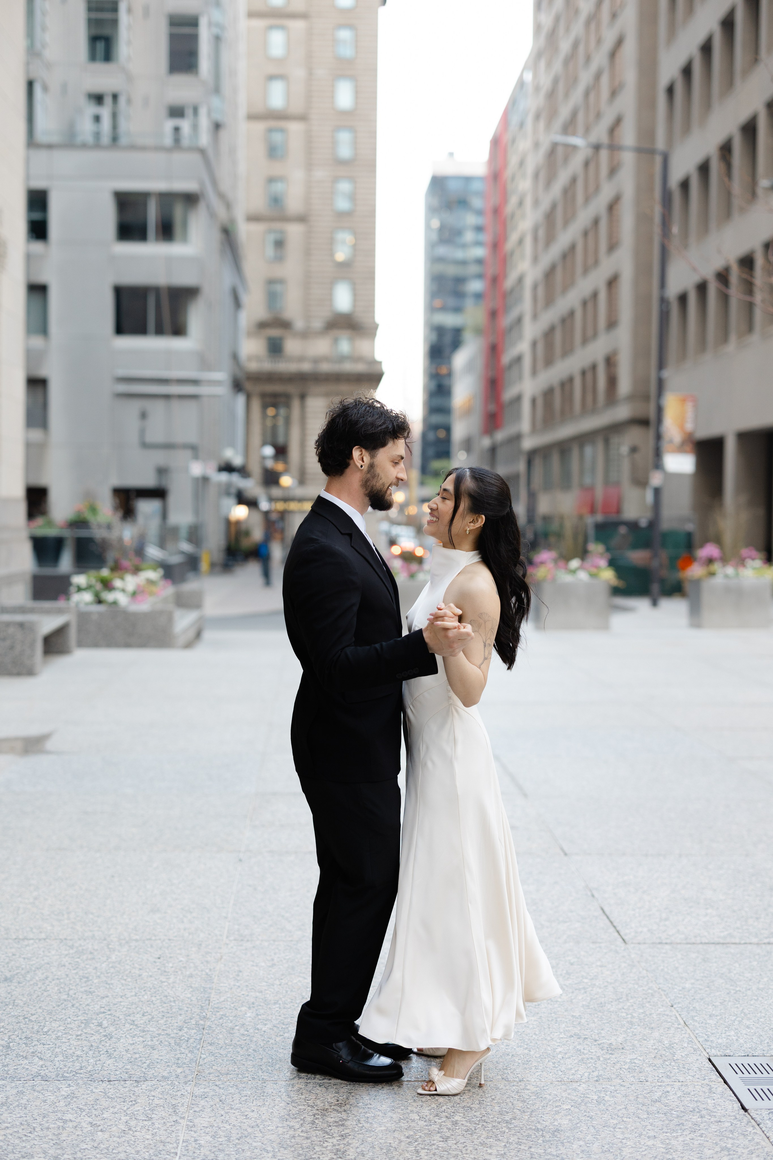 Engagement Session — Downtown Toronto. Anna Leb Photo