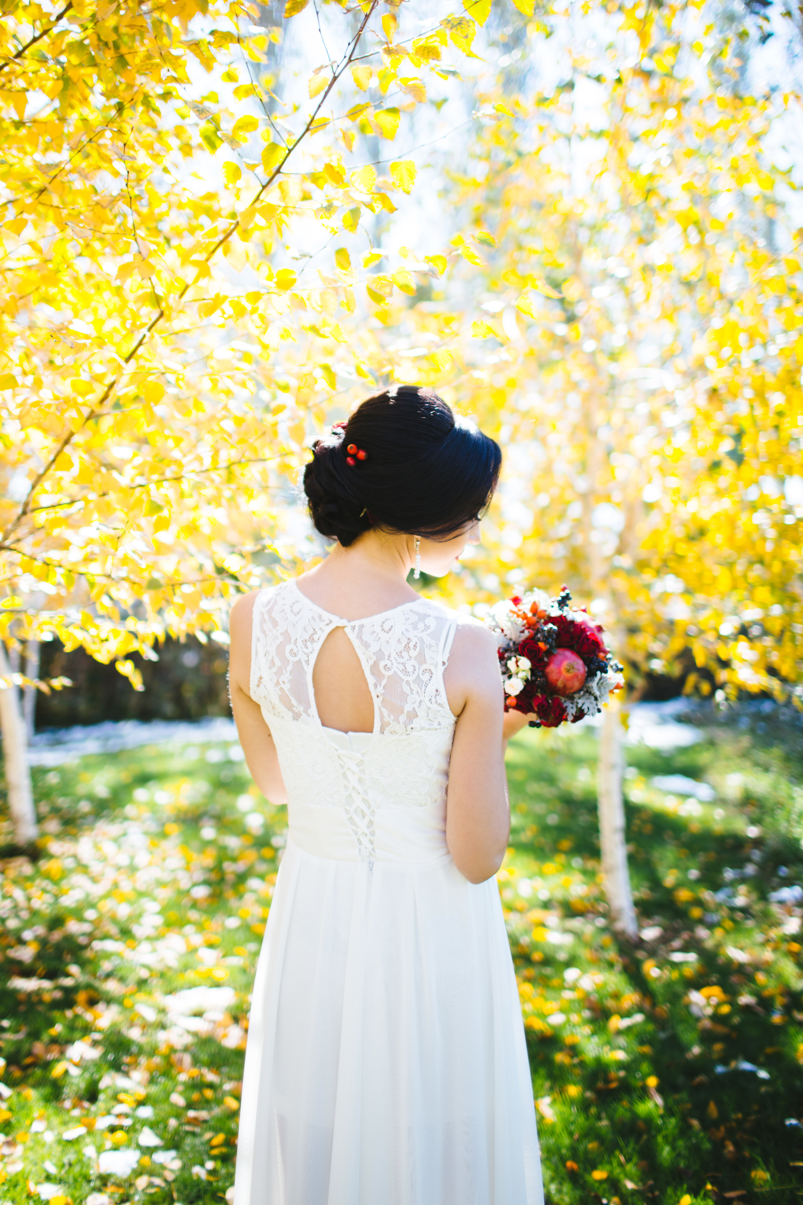 Свадебная фотосессия в Хижине дяди Тома. Фотограф в Бишкеке Оксана Шувалова