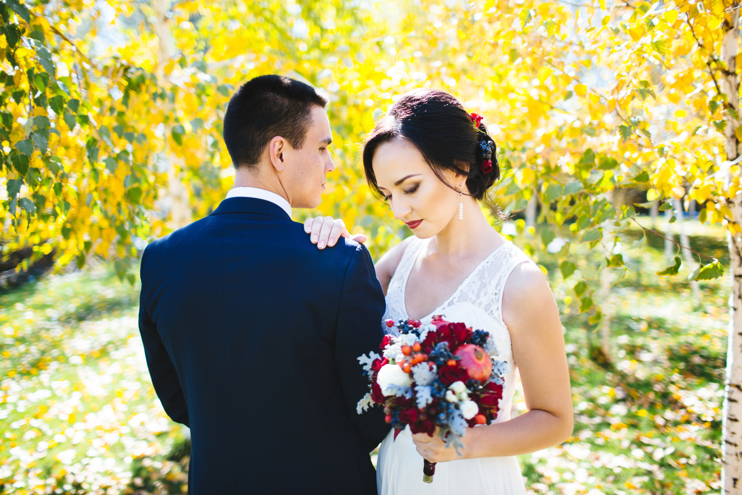 Свадебная фотосессия в Хижине дяди Тома. Фотограф в Бишкеке Оксана Шувалова