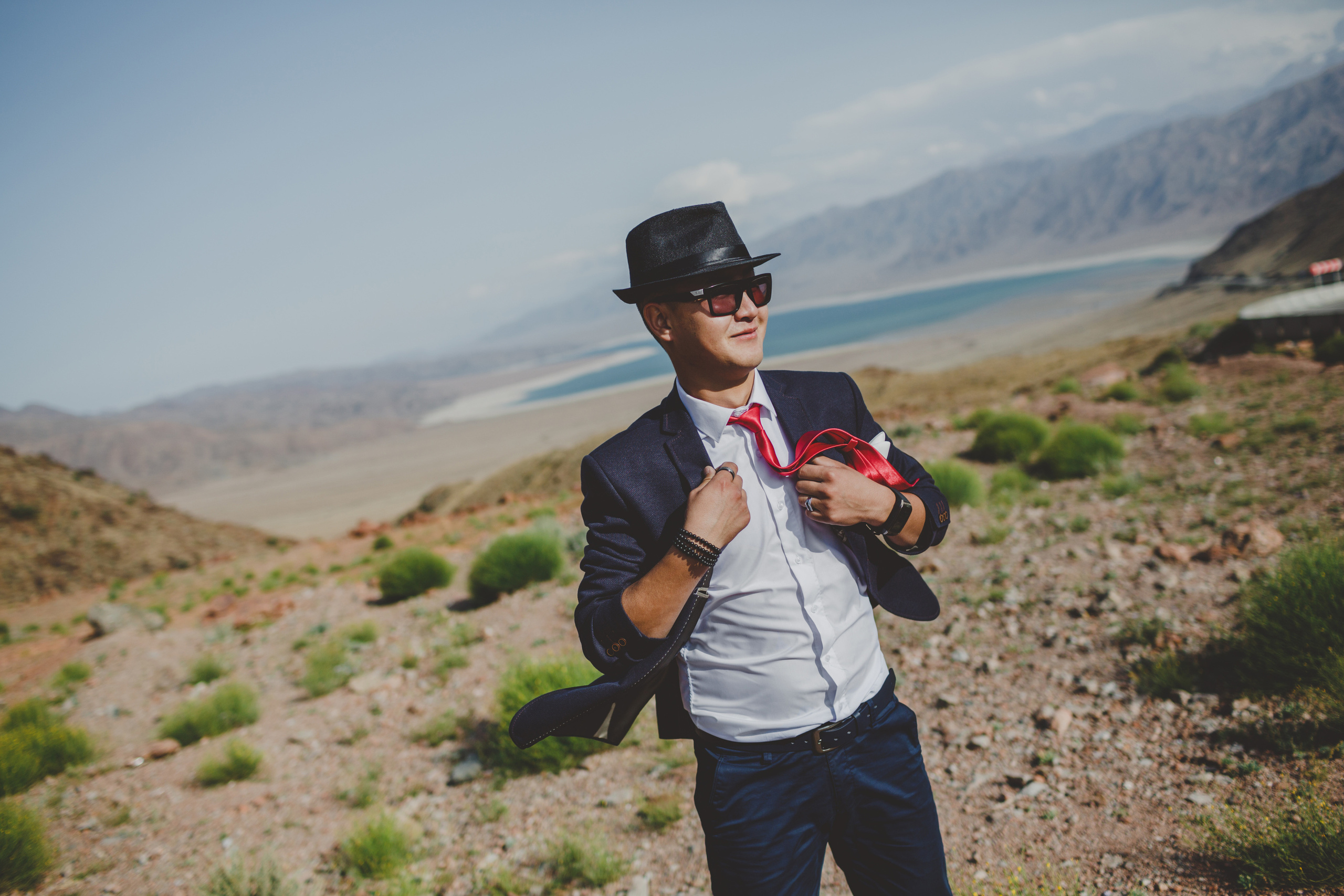 Свадебная фотосессия на природе возле Орто-Токоя. Фотограф в Бишкеке Оксана Шувалова