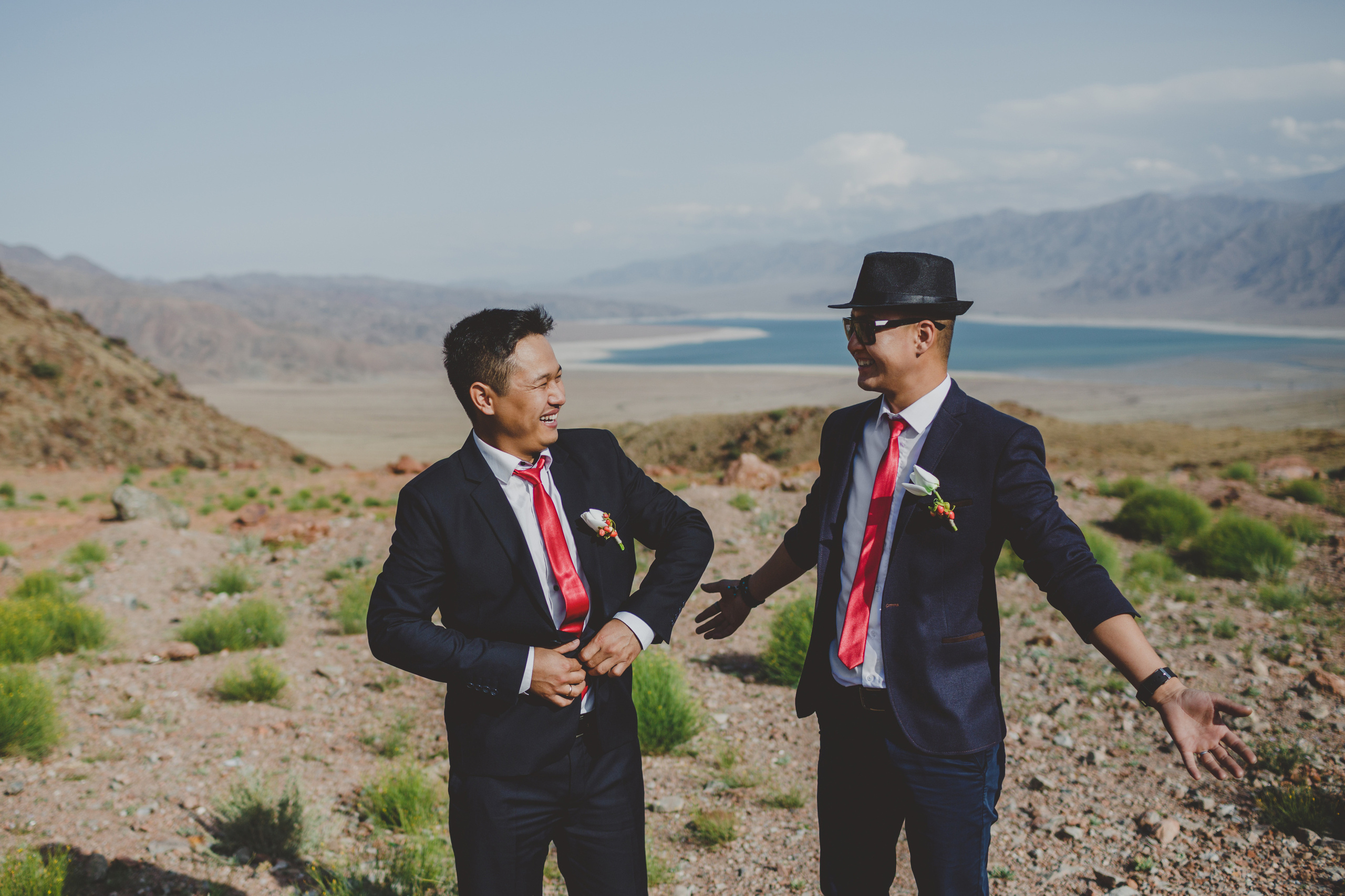 Свадебная фотосессия на природе возле Орто-Токоя. Фотограф в Бишкеке Оксана Шувалова