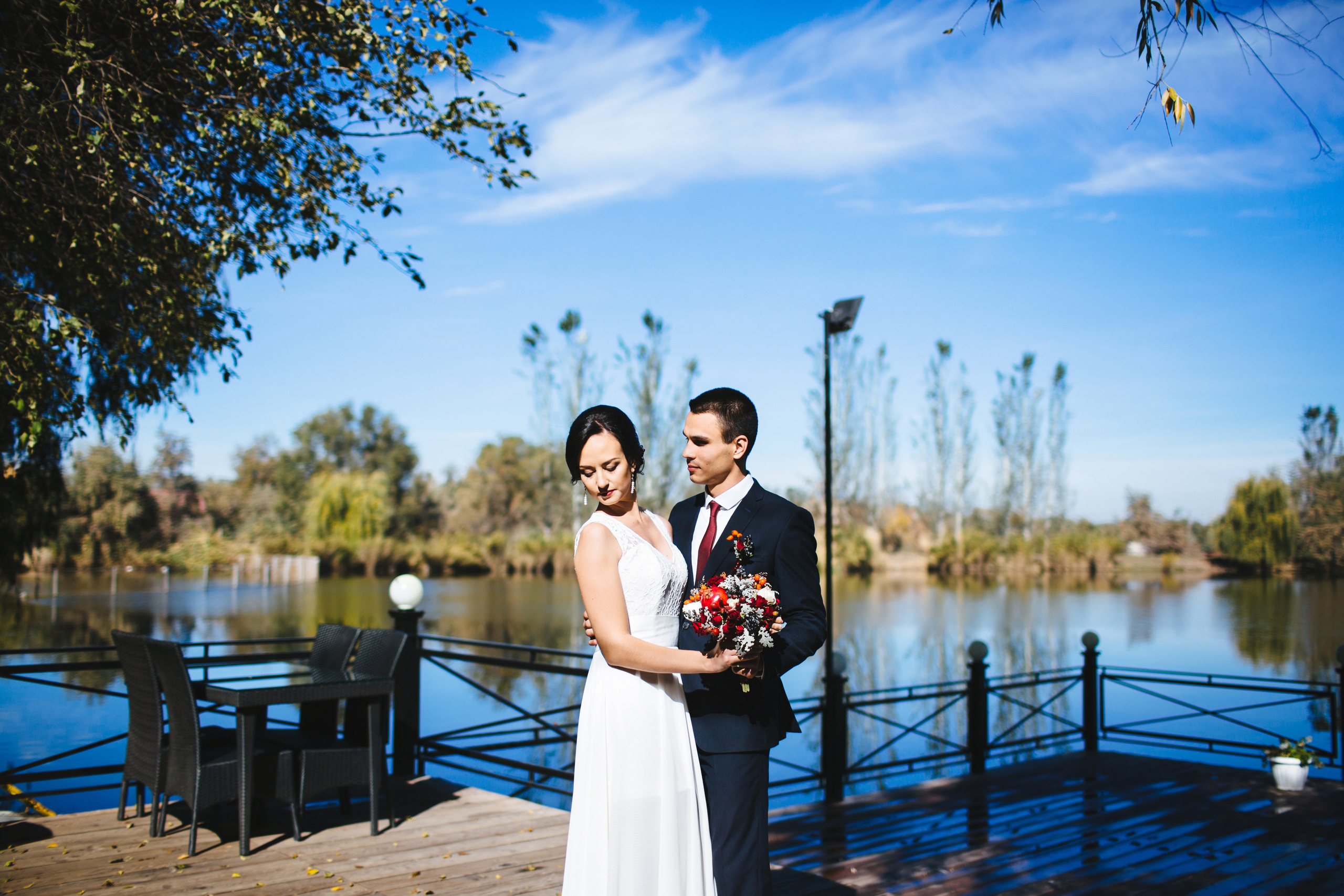 Свадебная фотосессия в Хижине дяди Тома. Фотограф в Бишкеке Оксана Шувалова