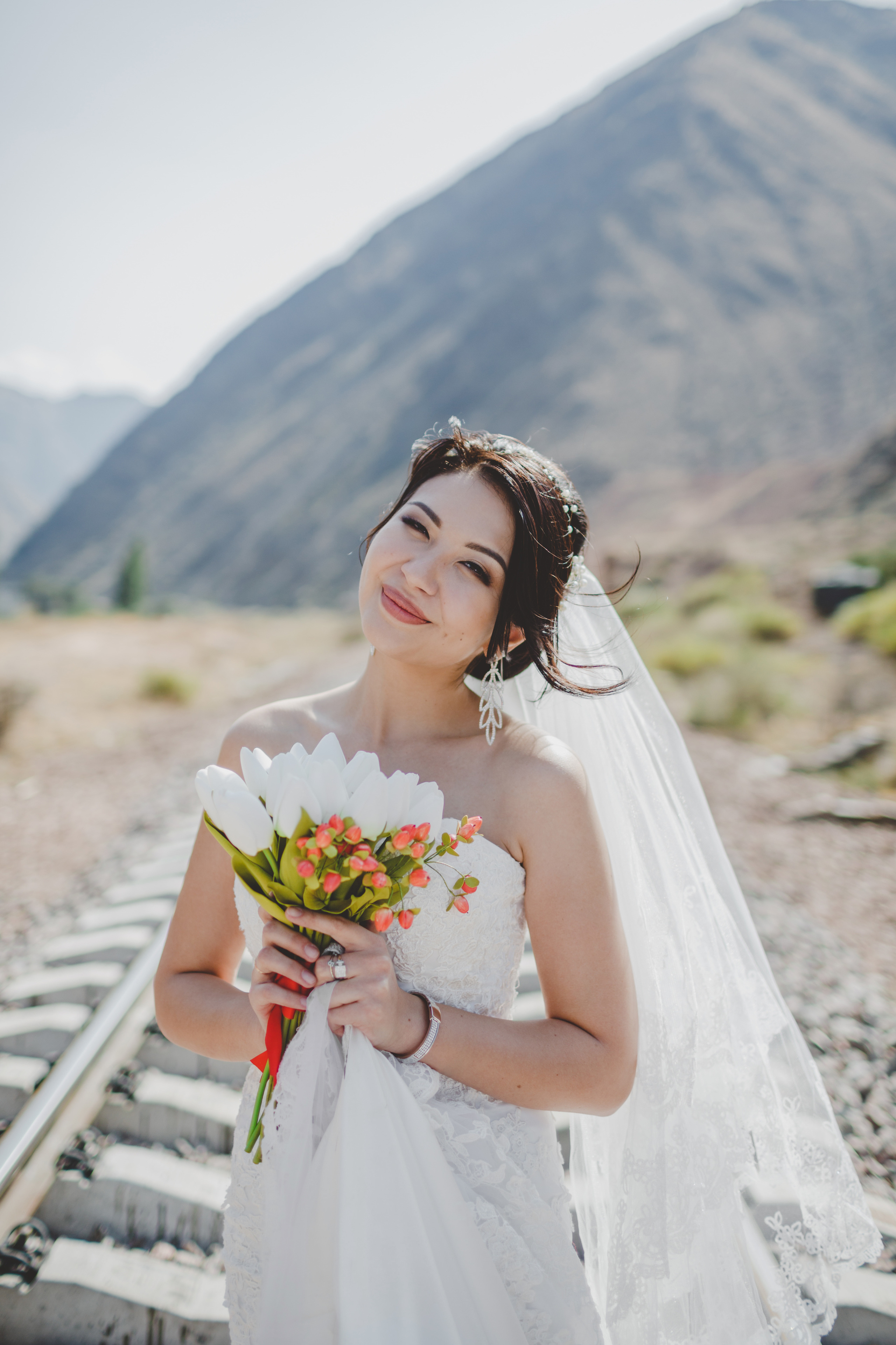 Свадебная фотосессия на природе возле Орто-Токоя. Фотограф в Бишкеке Оксана Шувалова