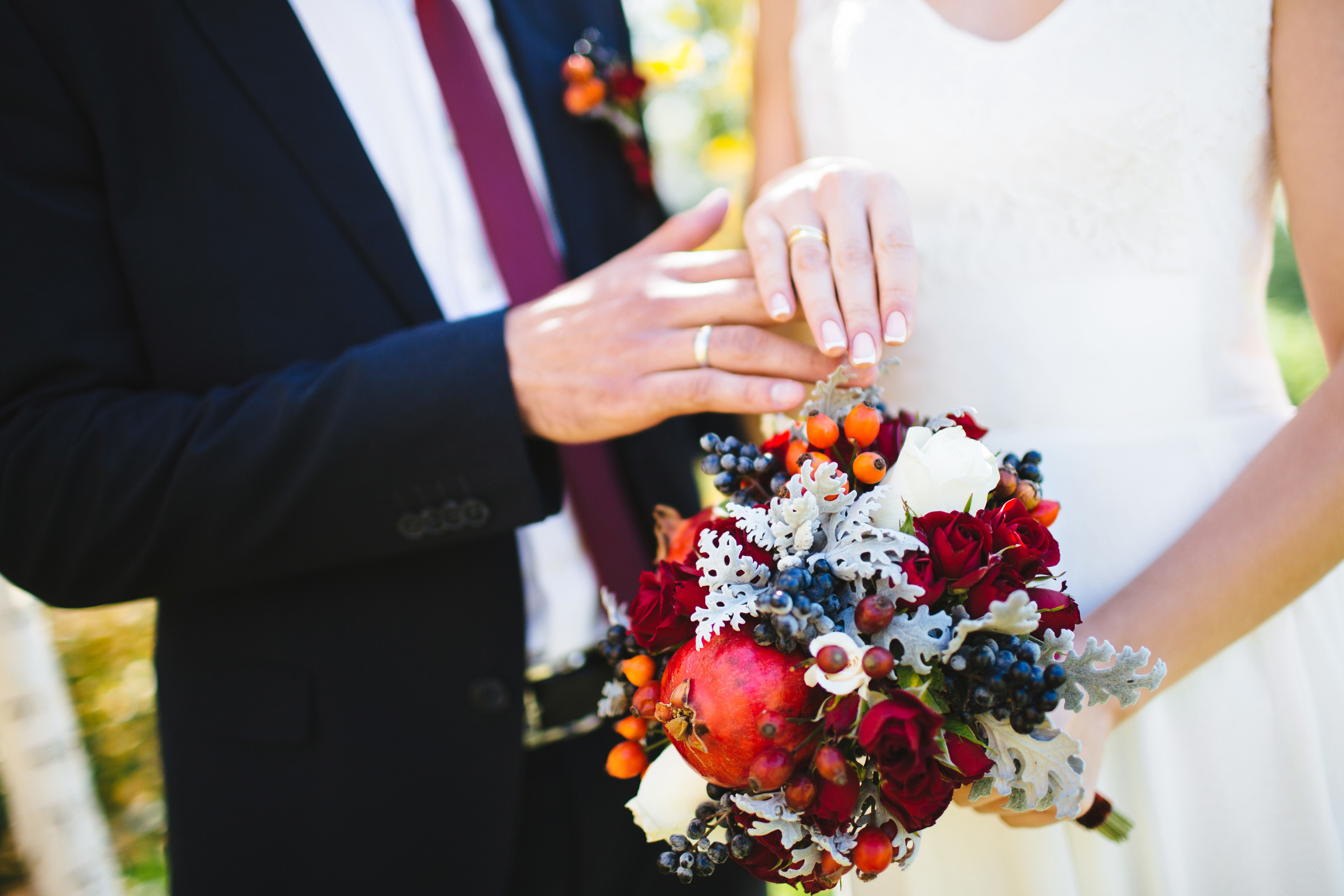 Свадебная фотосессия в Хижине дяди Тома. Фотограф в Бишкеке Оксана Шувалова