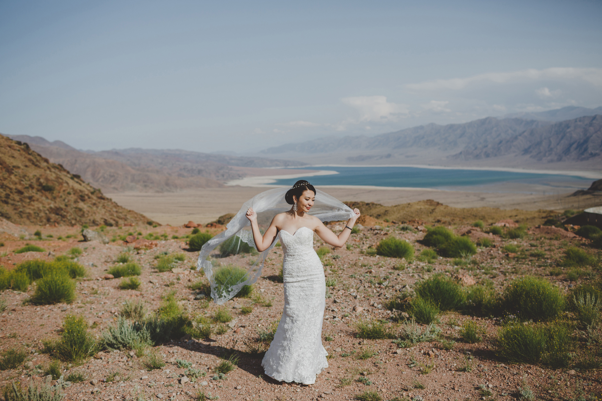 Свадебная фотосессия на природе возле Орто-Токоя. Фотограф в Бишкеке Оксана Шувалова