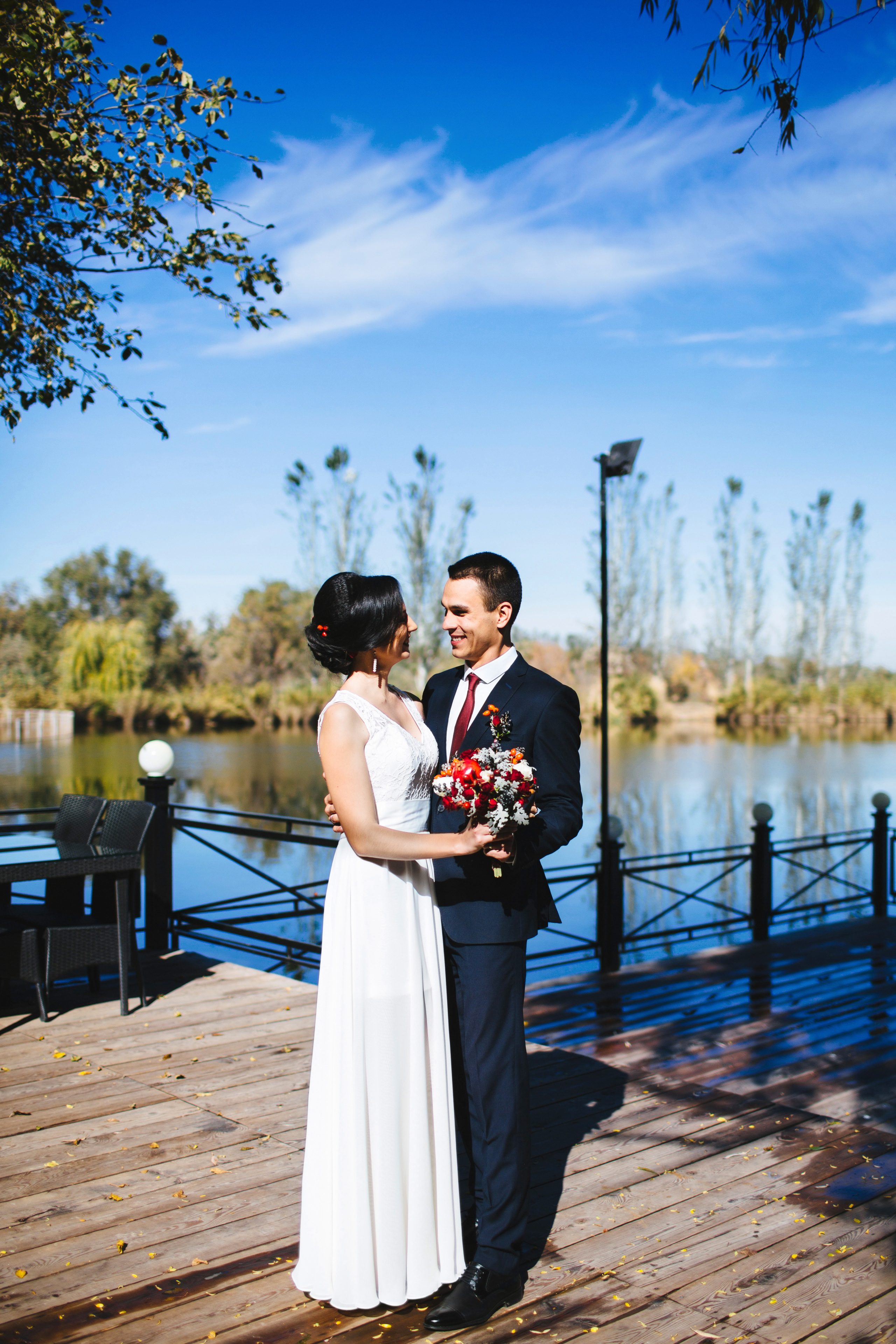 Свадебная фотосессия в Хижине дяди Тома. Фотограф в Бишкеке Оксана Шувалова
