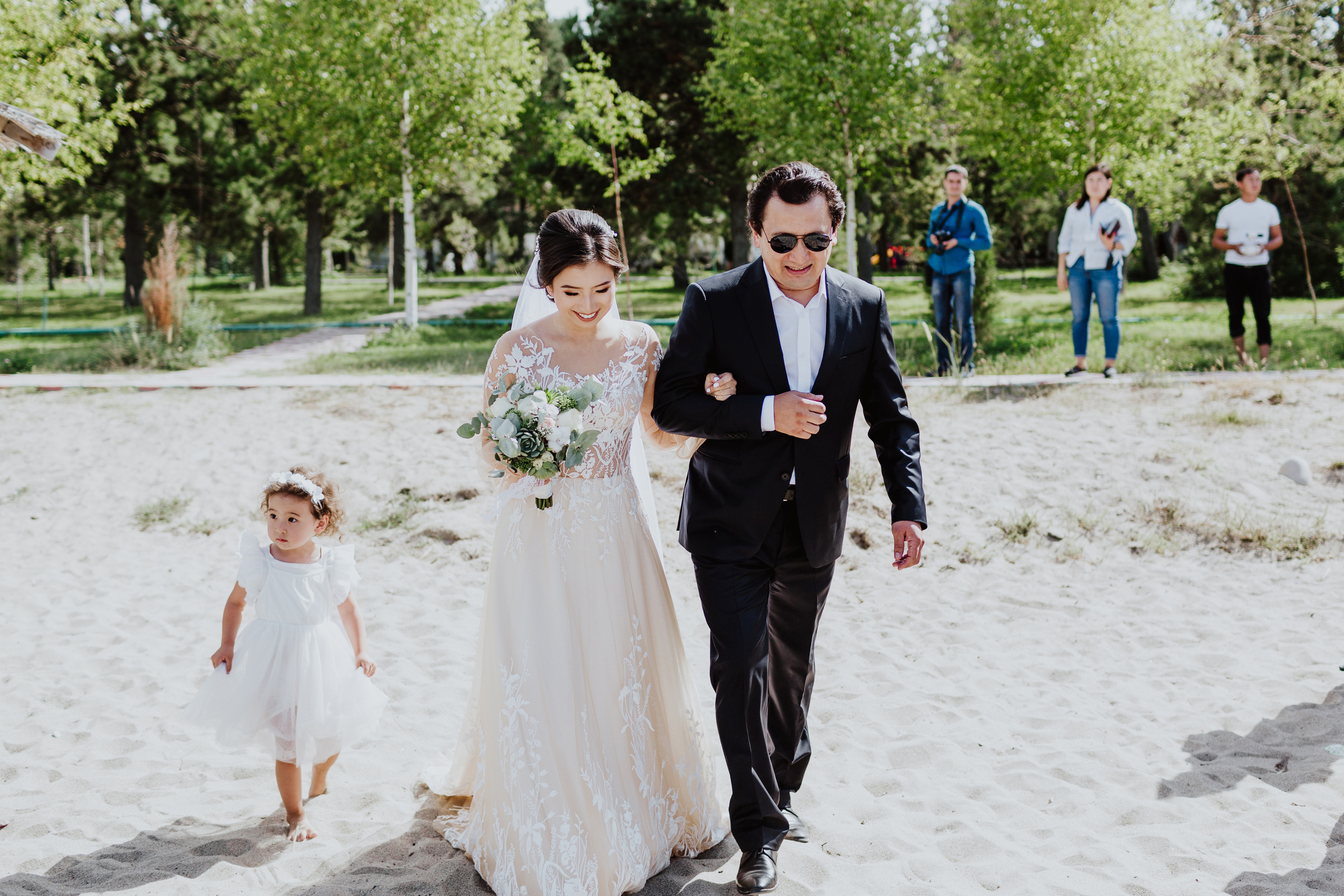 Свадьба на Иссык-Куле в пансионате Марко Поло. Фотограф в Бишкеке Оксана Шувалова
