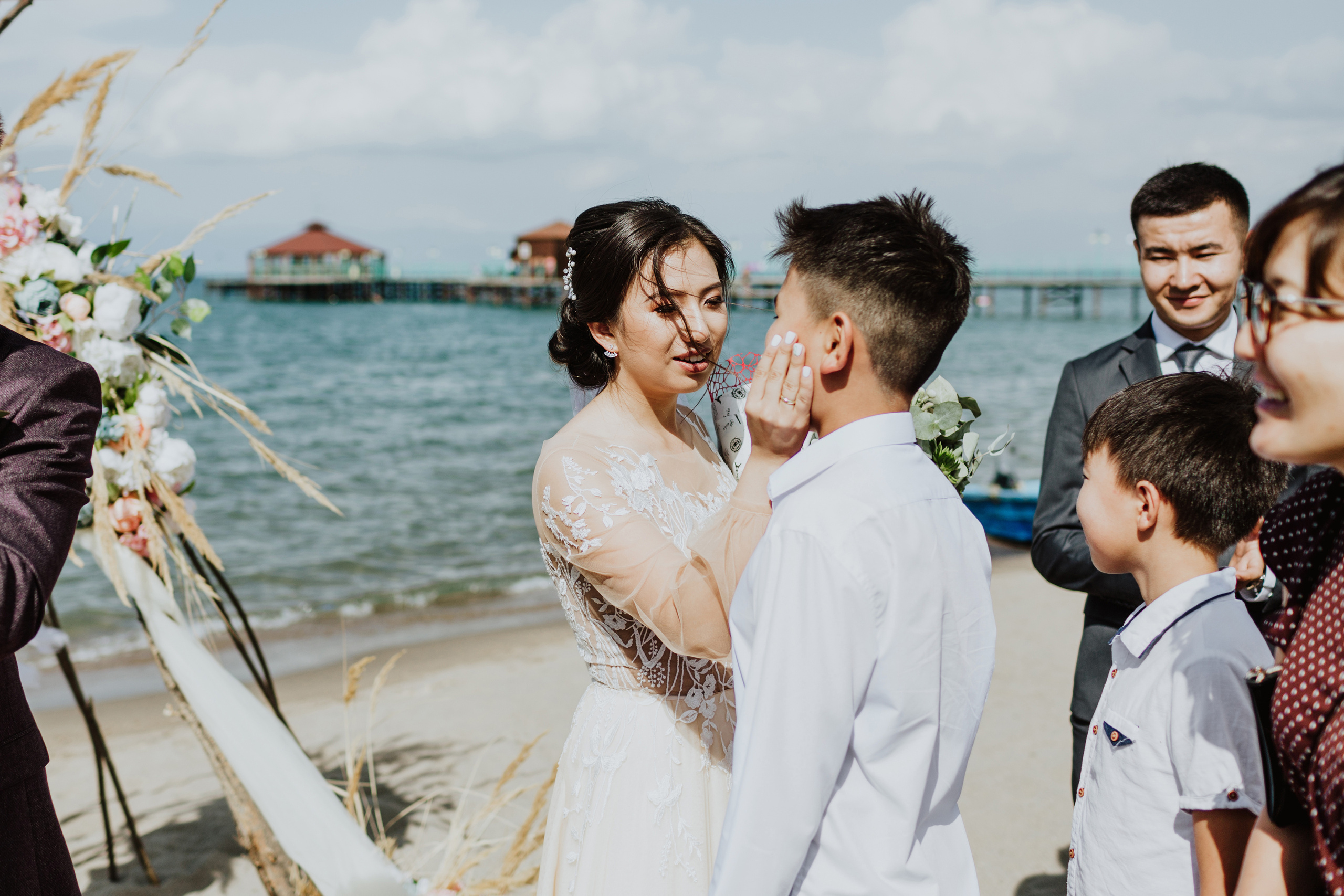 Свадьба на Иссык-Куле в пансионате Марко Поло. Фотограф в Бишкеке Оксана Шувалова