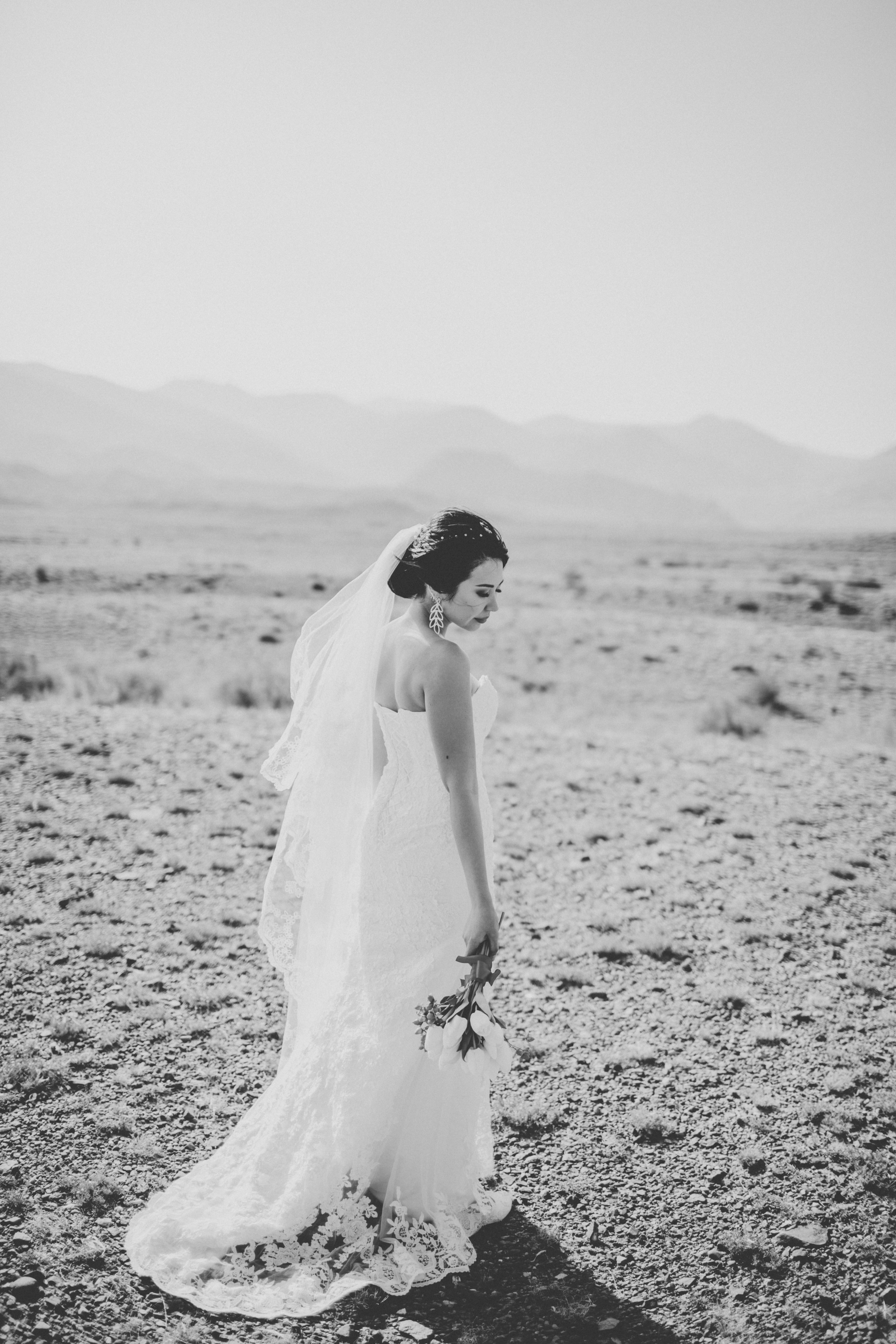 Свадебная фотосессия на природе возле Орто-Токоя. Фотограф в Бишкеке Оксана Шувалова