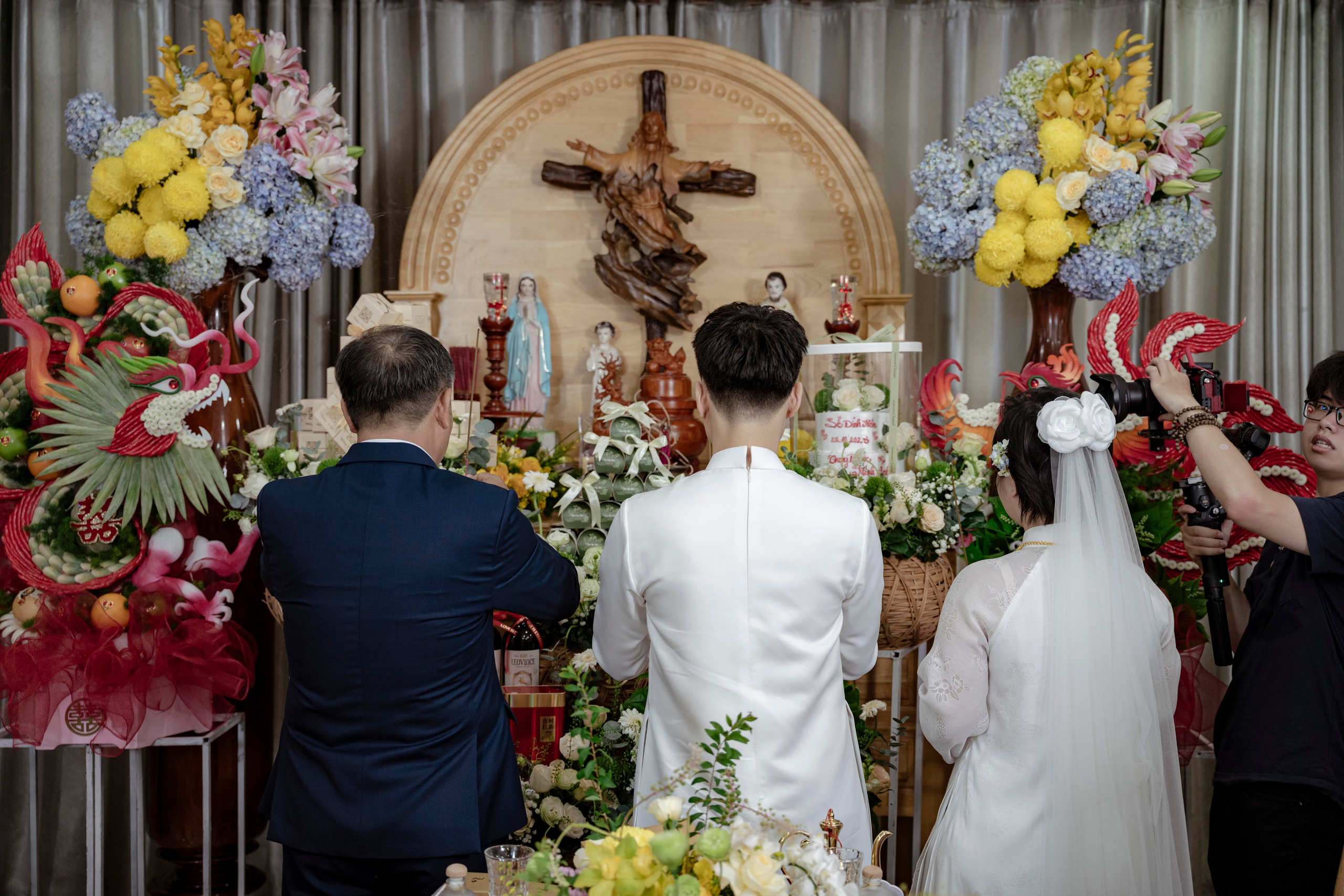 JOE & MIA. WEDDING PHOTOGRAPHER IN VIETNAM
