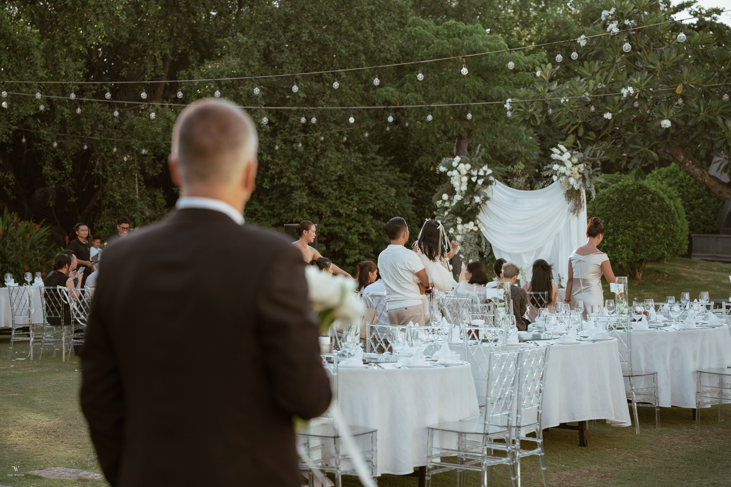 ALEX & NICOLE. WEDDING PHOTOGRAPHER IN VIETNAM