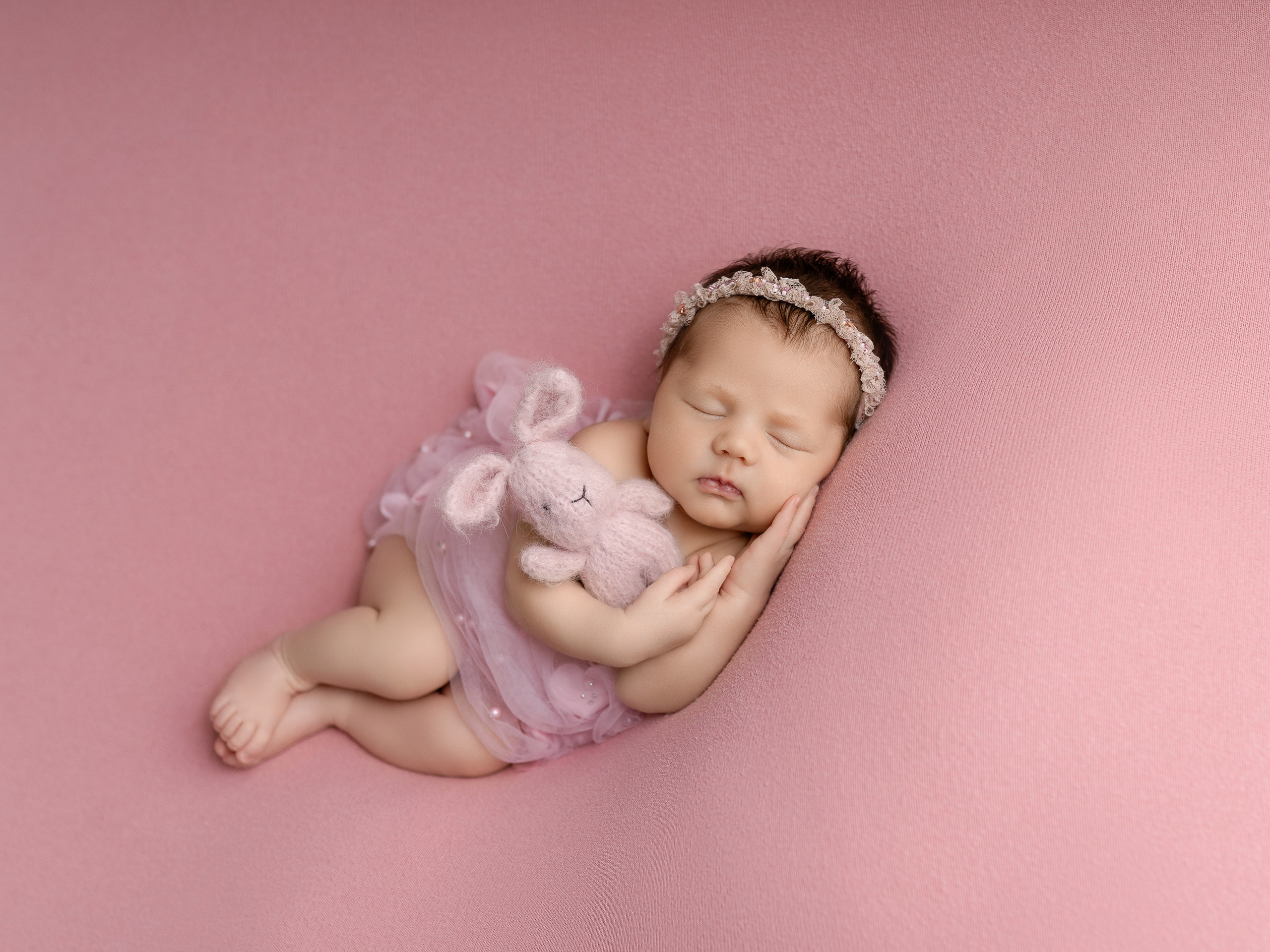 Esu Aleksandra naujagimių ir kudikių fotografė iš Vilniaus