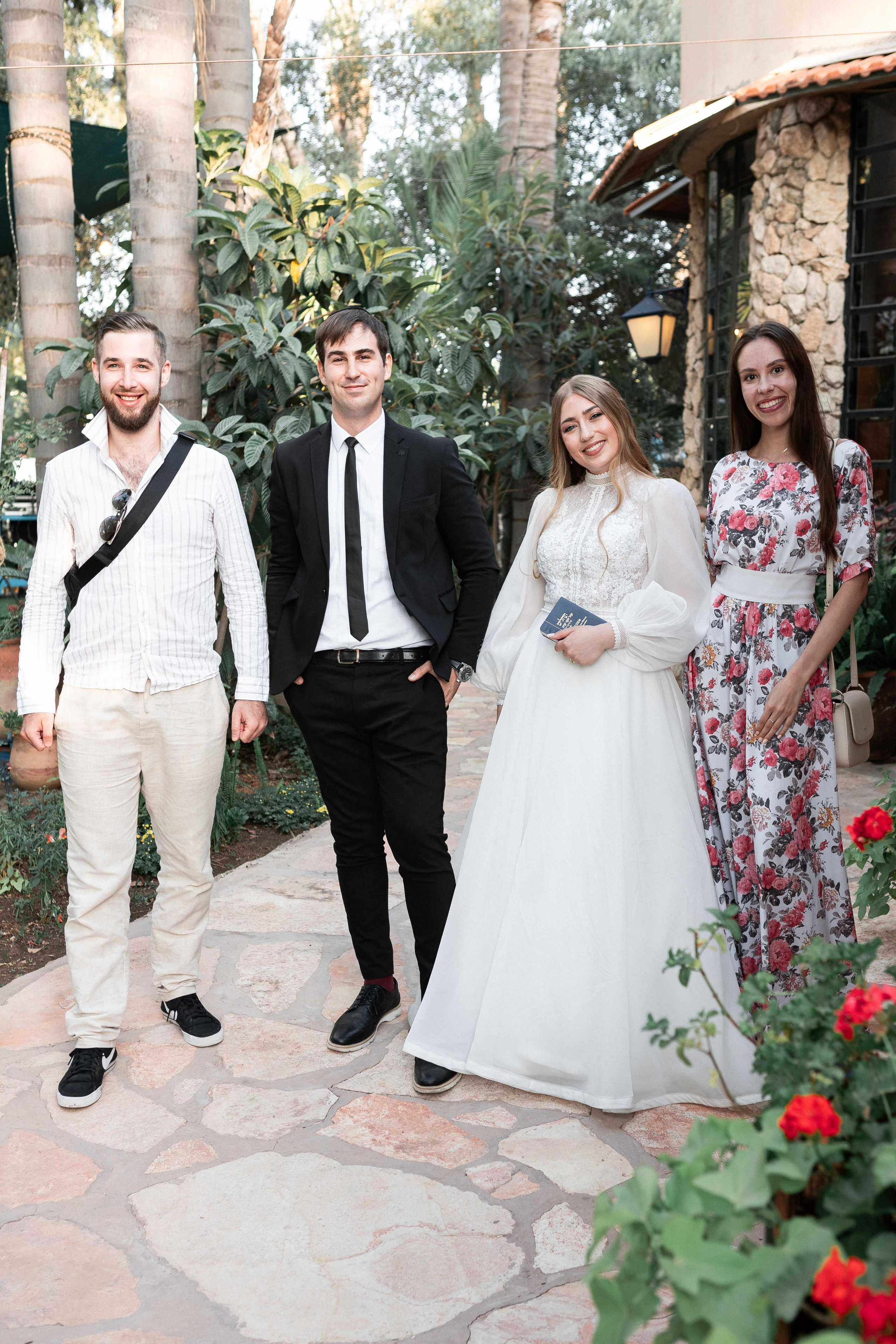WEDDING IN A COZY PLACE NEAR TEL AVIV. PHOTOGRAPHER IN ISRAEL