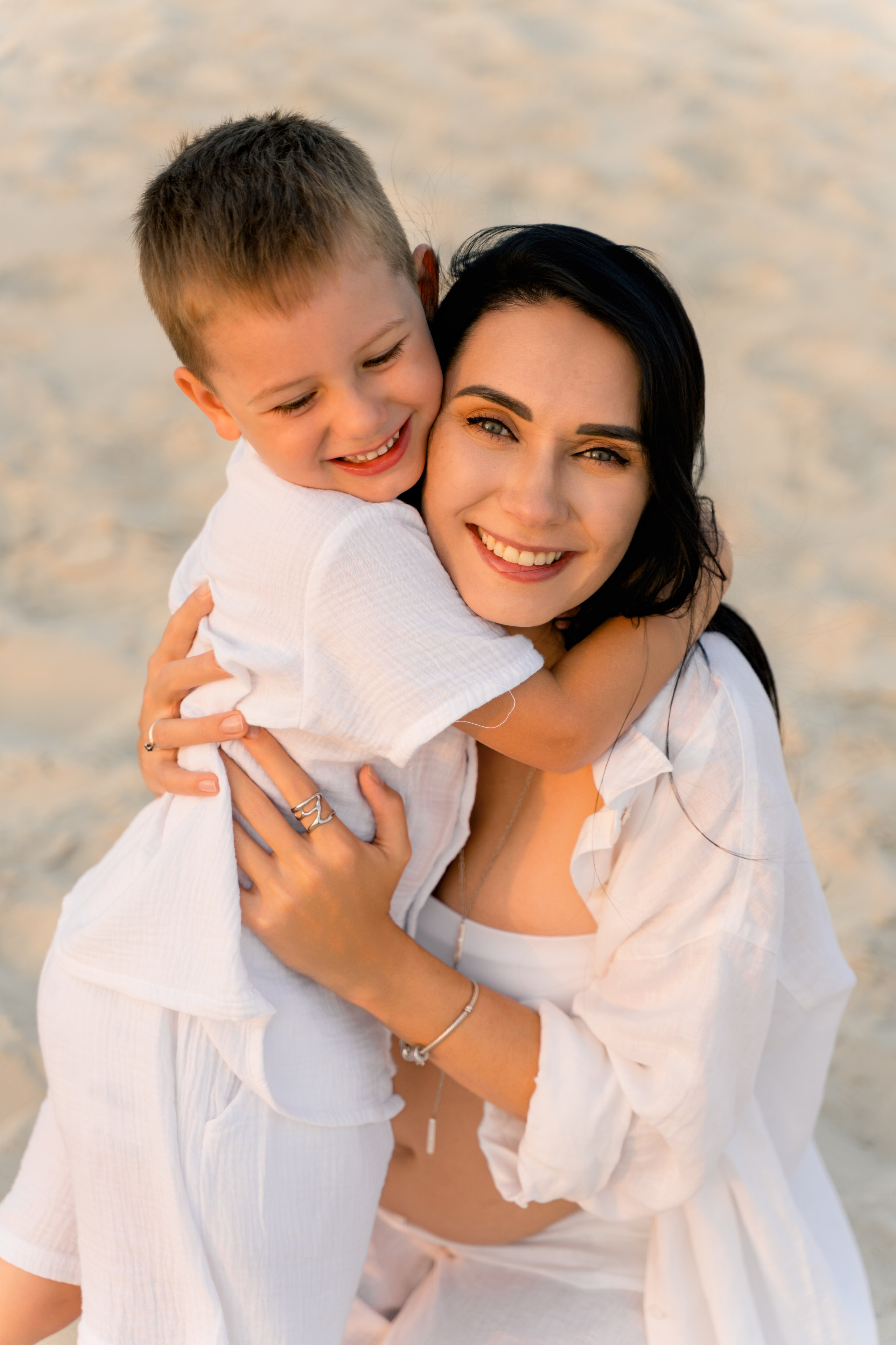 Family Photoshoot on&nbsp;the Beach in&nbsp;Abu Dhabi