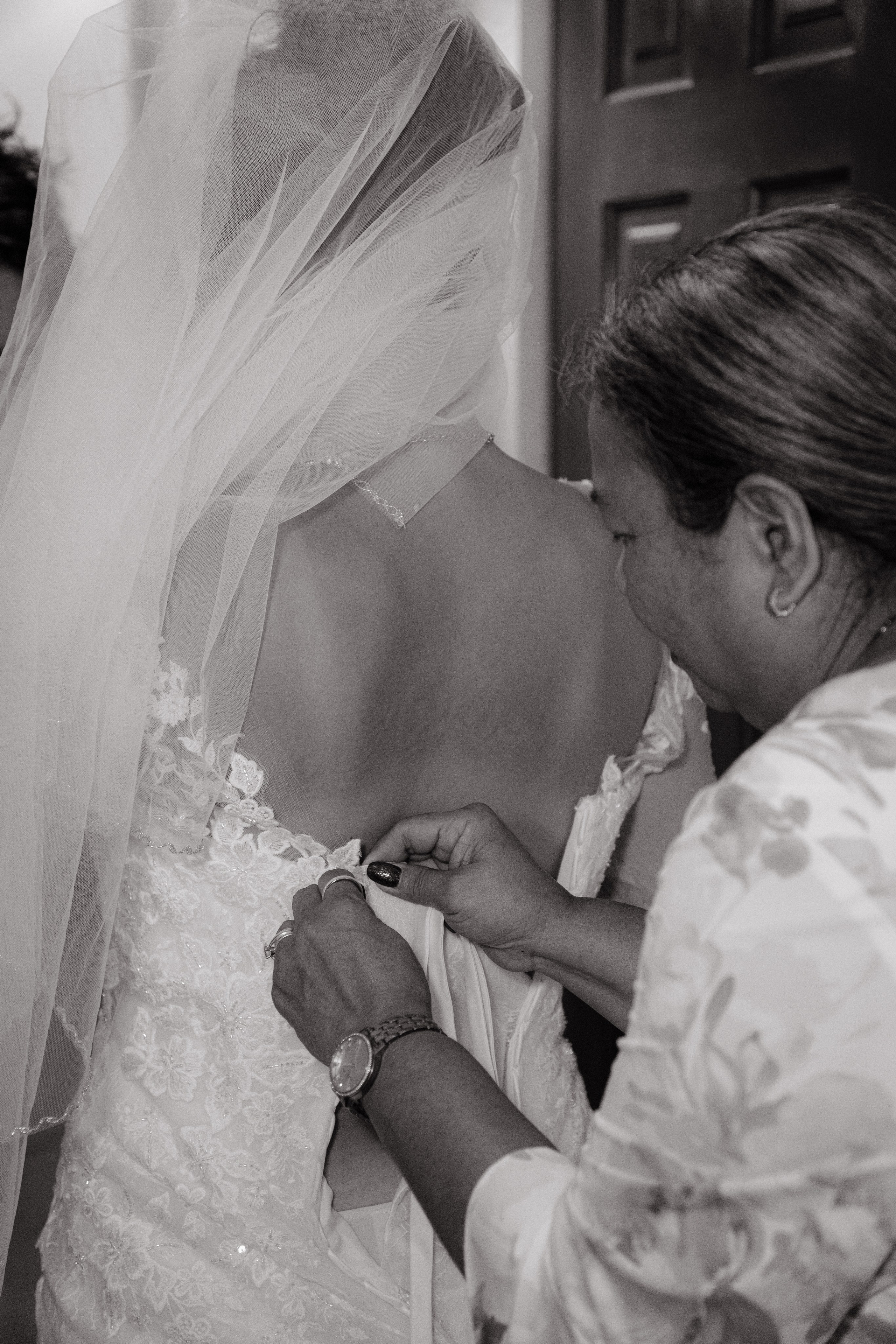 Arianna and Cristopher | Intimate Wedding. Photographer in Washington Sophia D