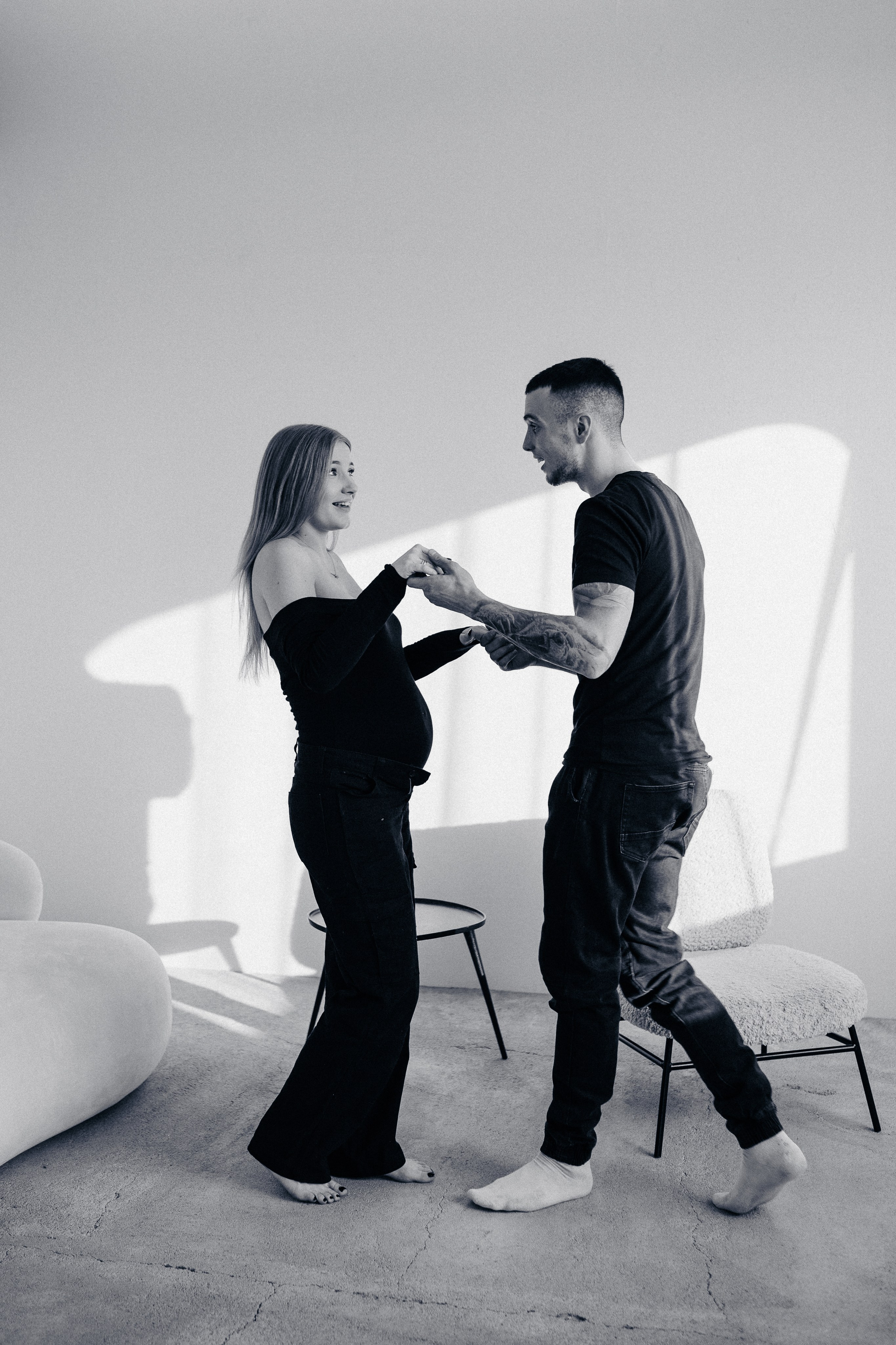 Pełna emocji fotografia sesja ciążowa lifestyle | Natalia Malinowska Fotografia | Augustów Warszawa. Natalia Malinowska Fotografia | Fotograf ślubny i rodzinny Augustów Warszawa