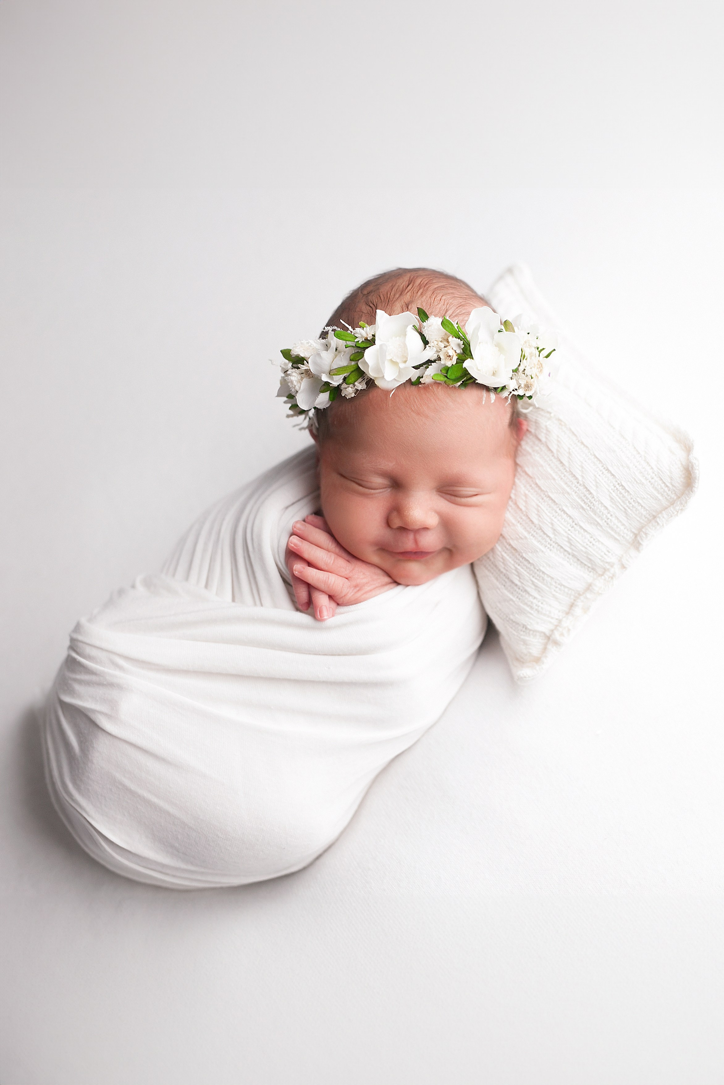 Фотосессия новорожденной малышки в Испании