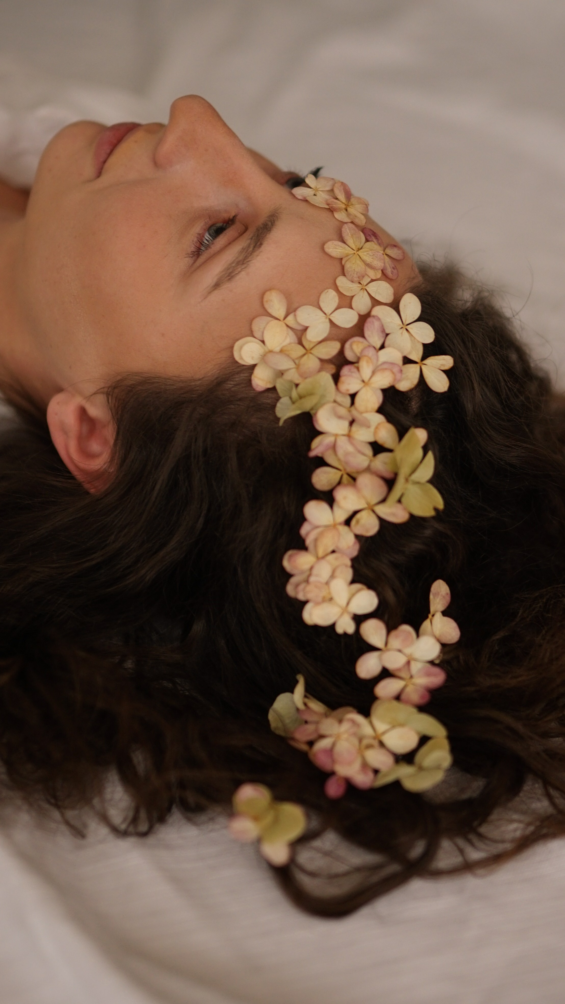 Fotografie de Portret Brașov | Artist Mădălina Beda. Madalina Beda- Artist vizual, fotograf, doula la nastere, consultant babywearing Brasov si in toata tara