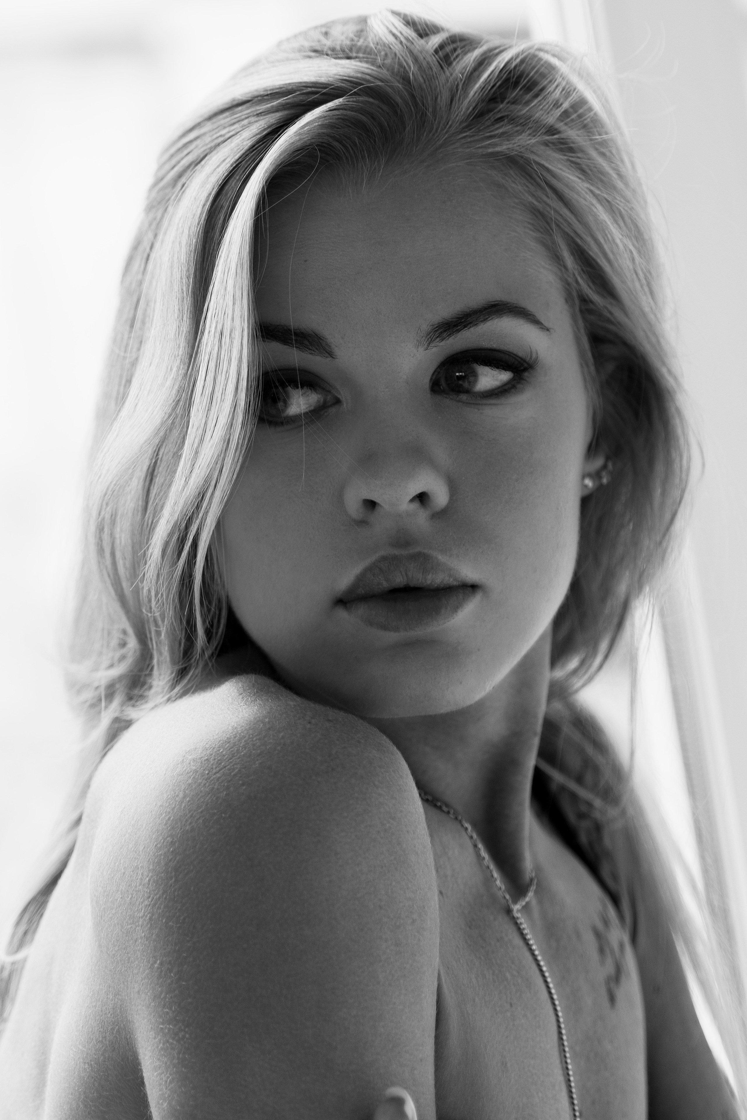 Юля. Aesthetic & Lifestyle photographer in Da Nang, Vietnam