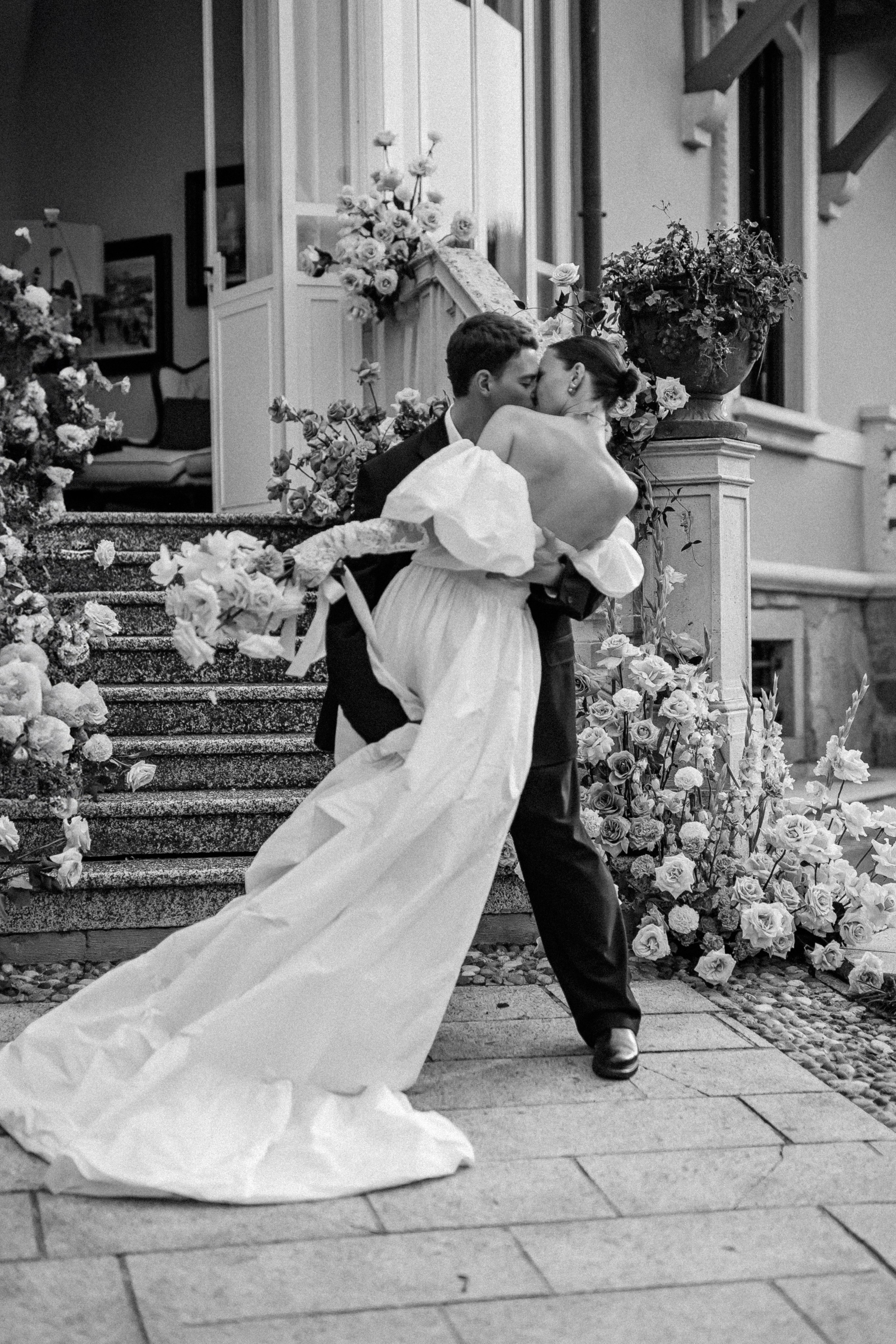 Intimate wedding in Italy / Lake Como. Wedding photographer Como Lake, Italy