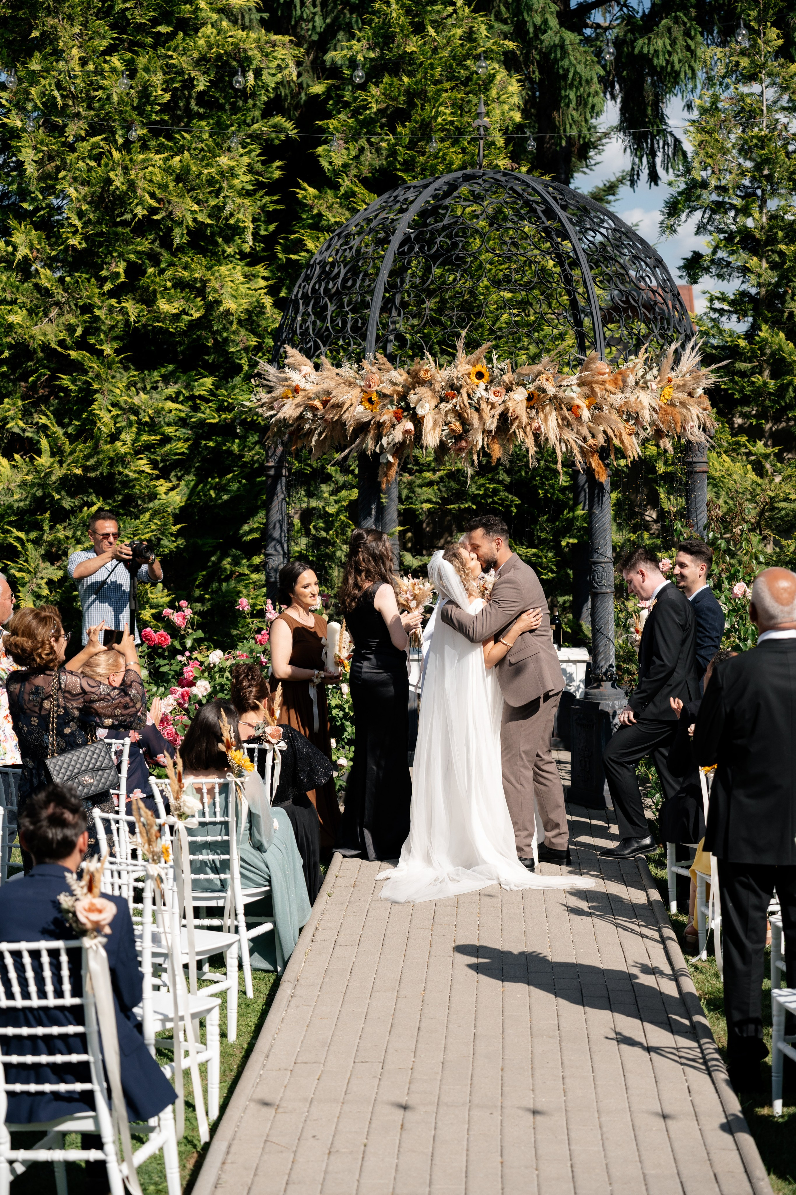 Octavia & Theo. Destination Wedding Photographer Alex Pasarelu