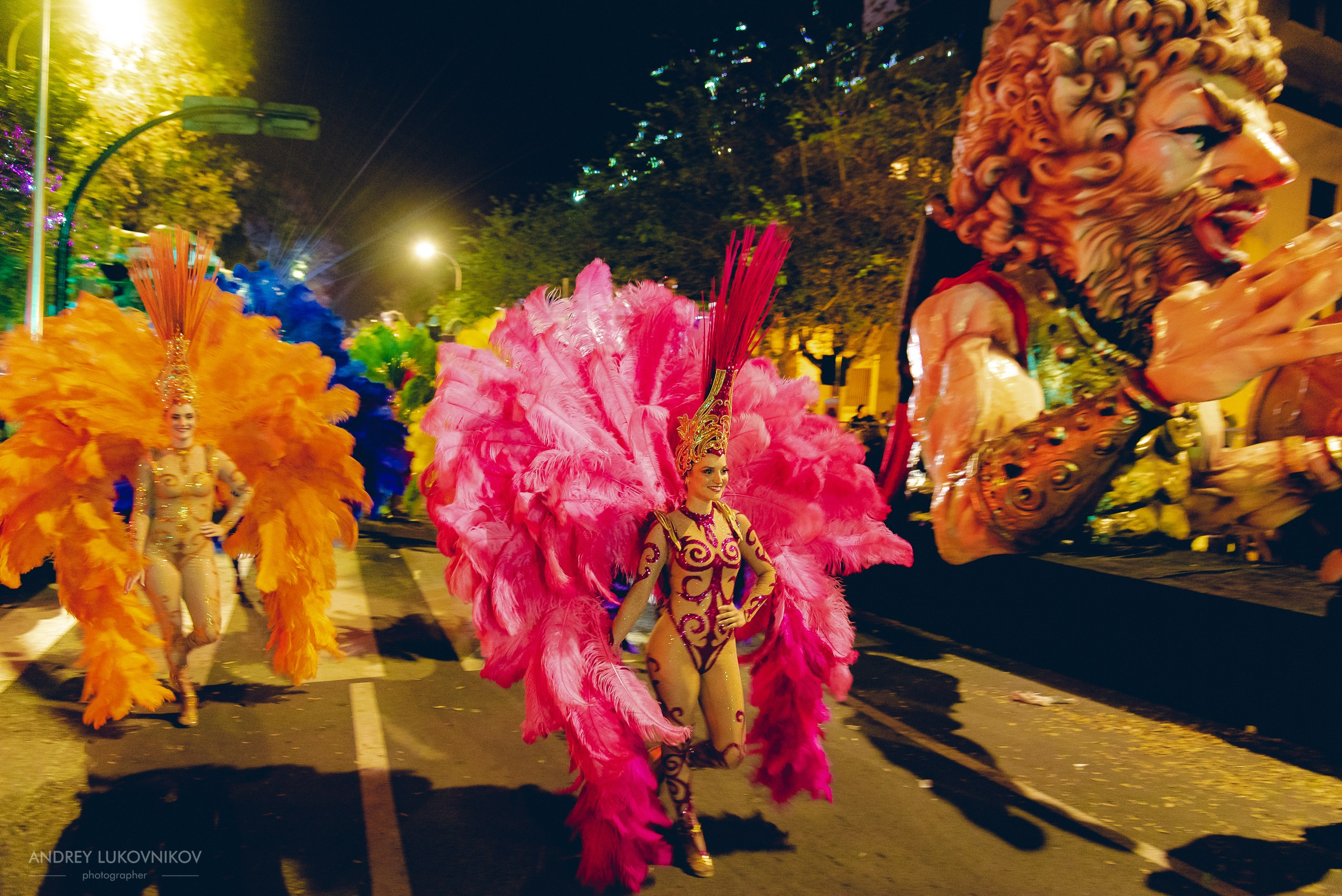 Photo report from the night carnival in Murcia | Reportage photographer Andrey Lukovnikov